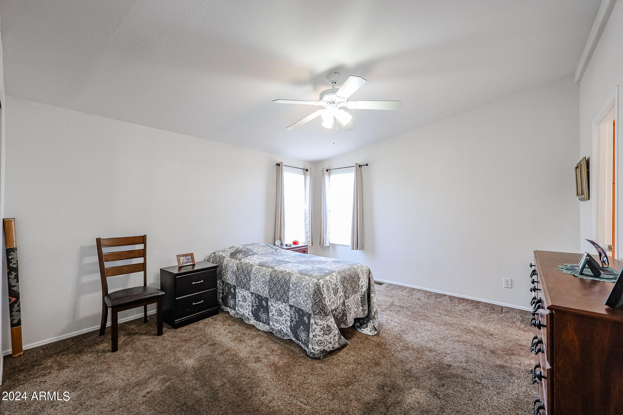 3901 E PINNACLE PEAK Road, 83