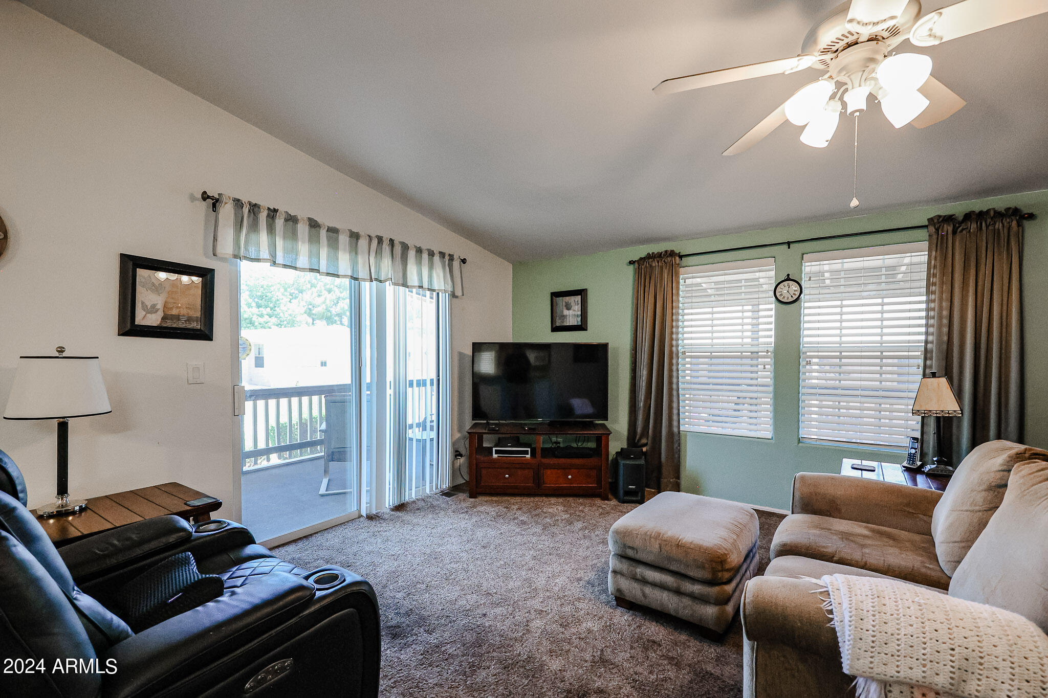 3901 E PINNACLE PEAK Road, 83