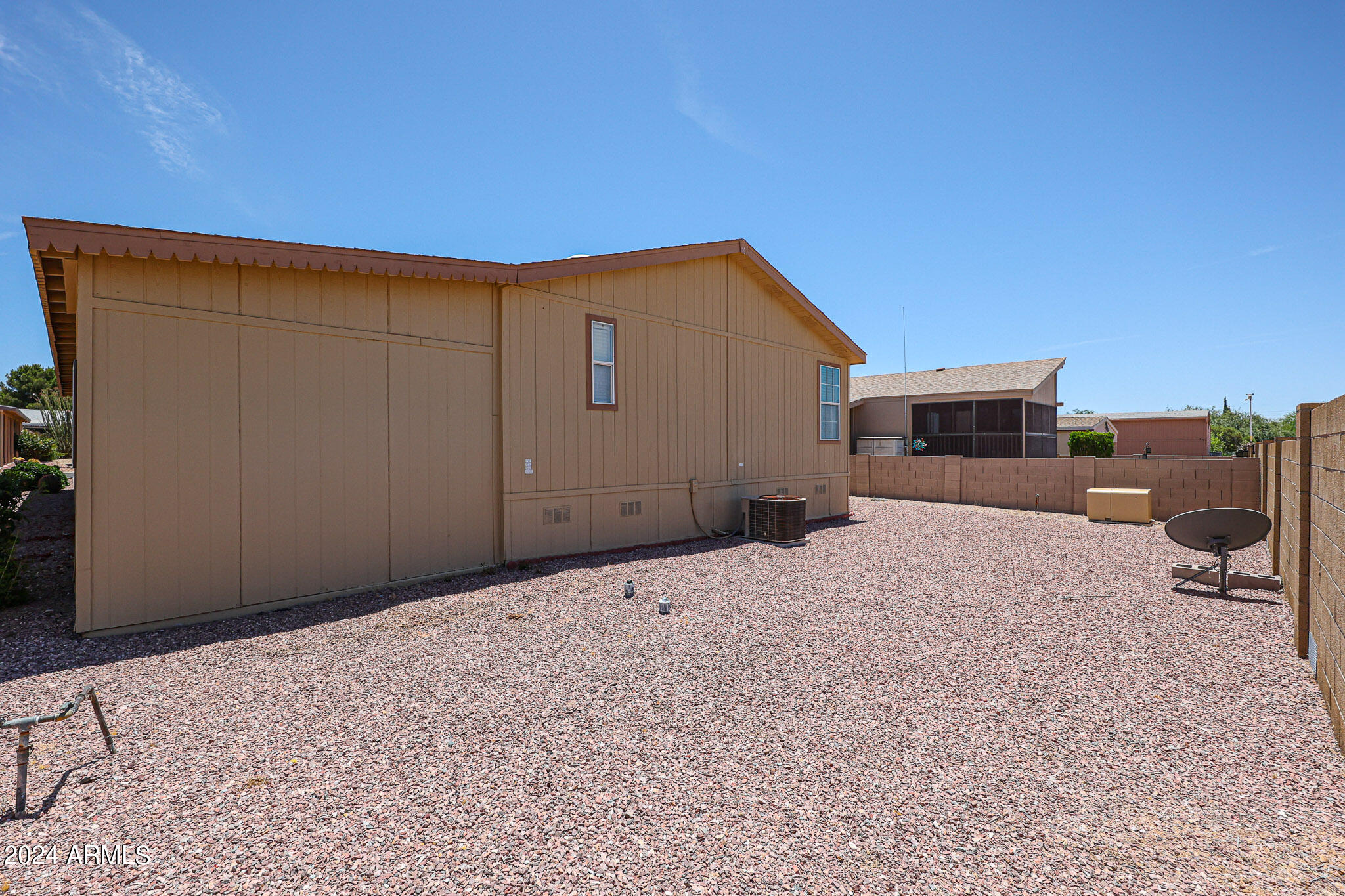 3901 E PINNACLE PEAK Road, 83