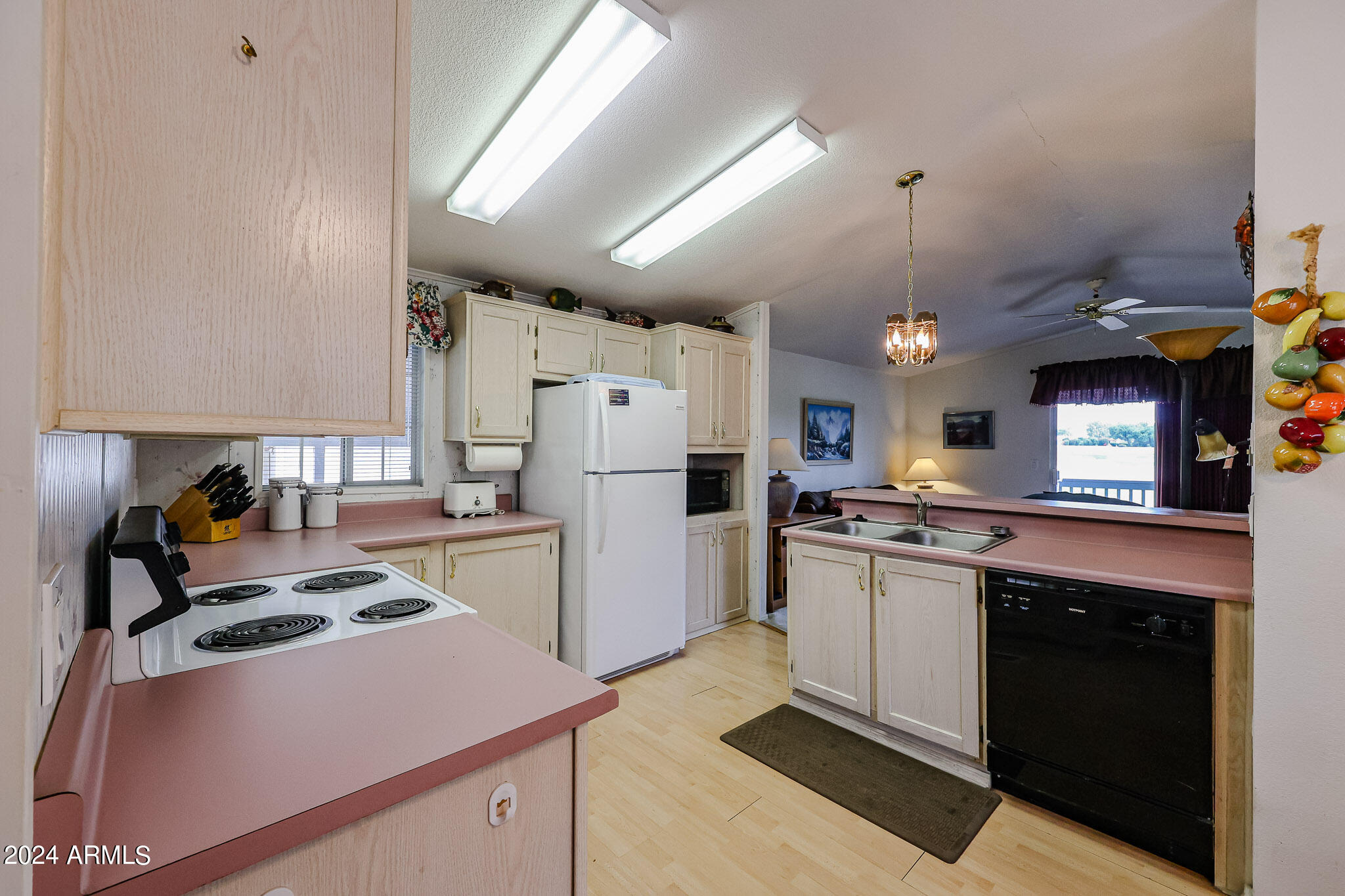 3901 E PINNACLE PEAK Road, 398