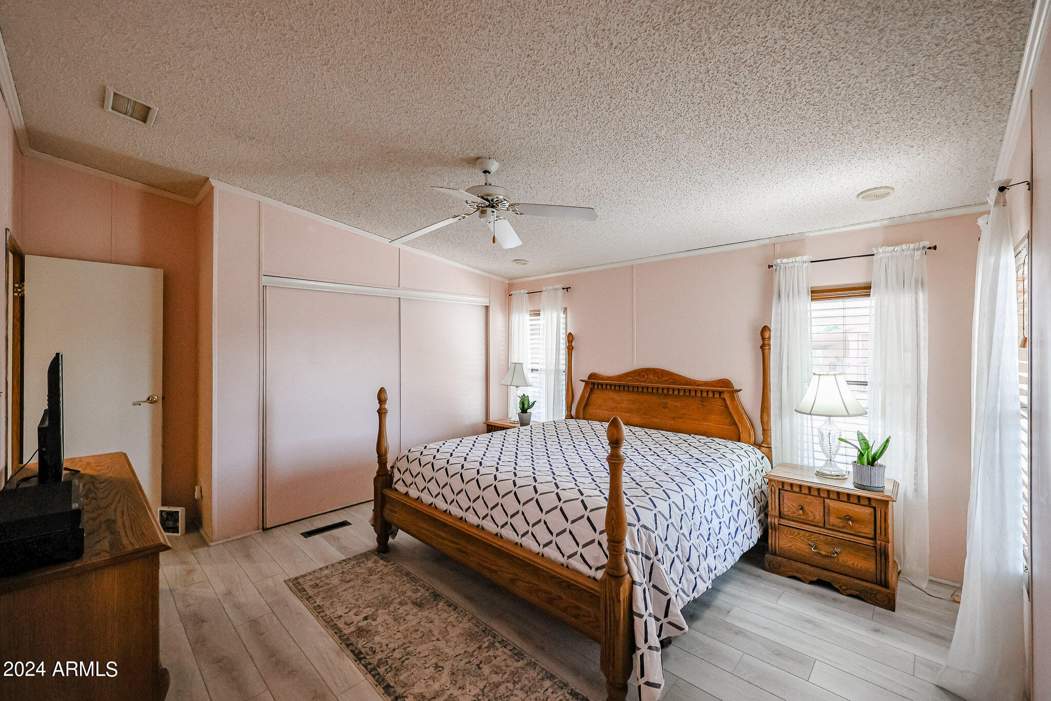 3901 E PINNACLE PEAK Road, 214