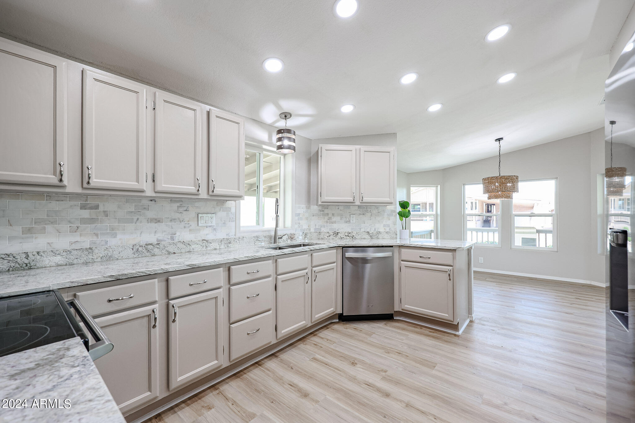 3901 E PINNACLE PEAK Road, 334