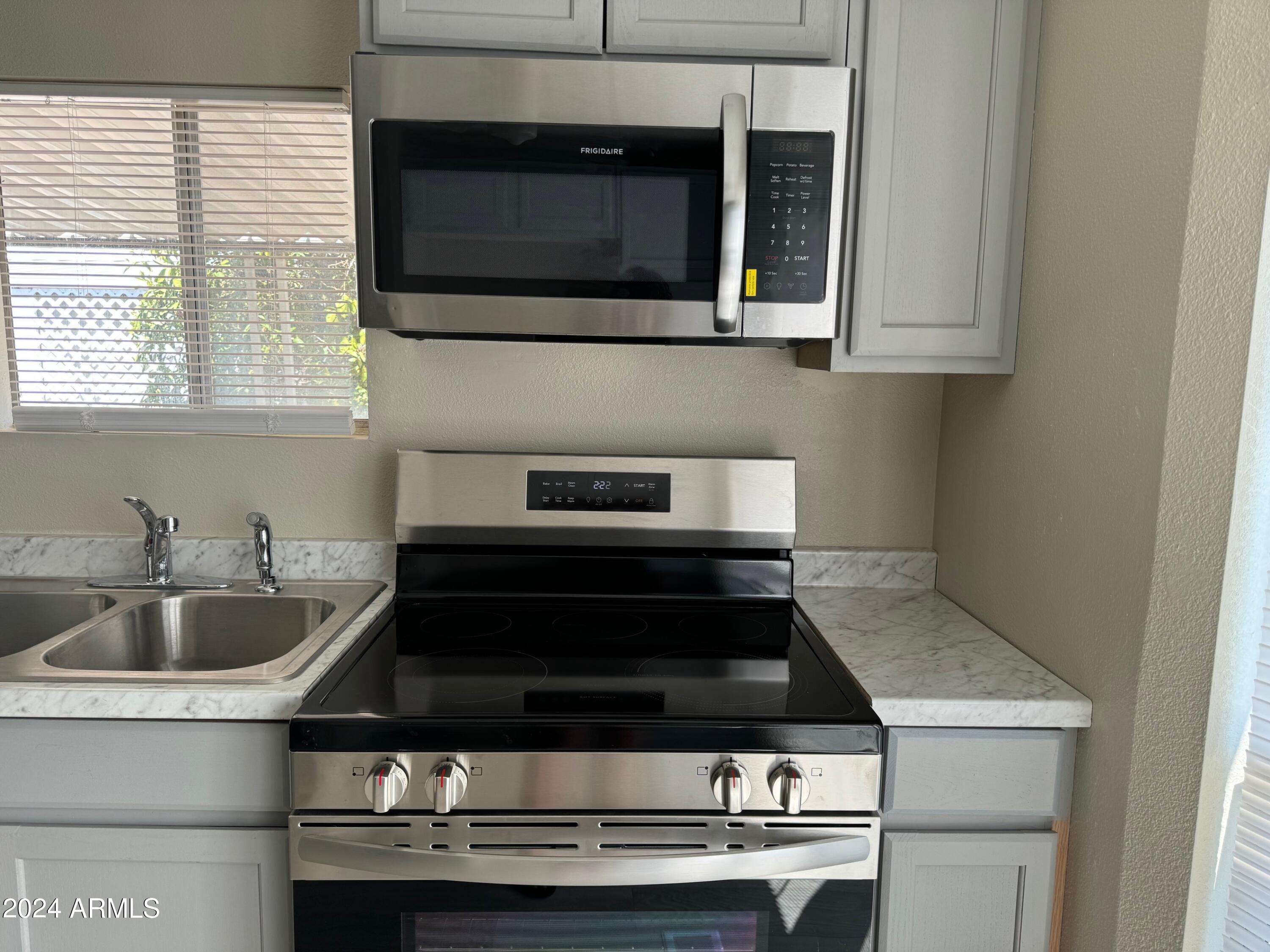 18026 N CAVE CREEK Road, 101