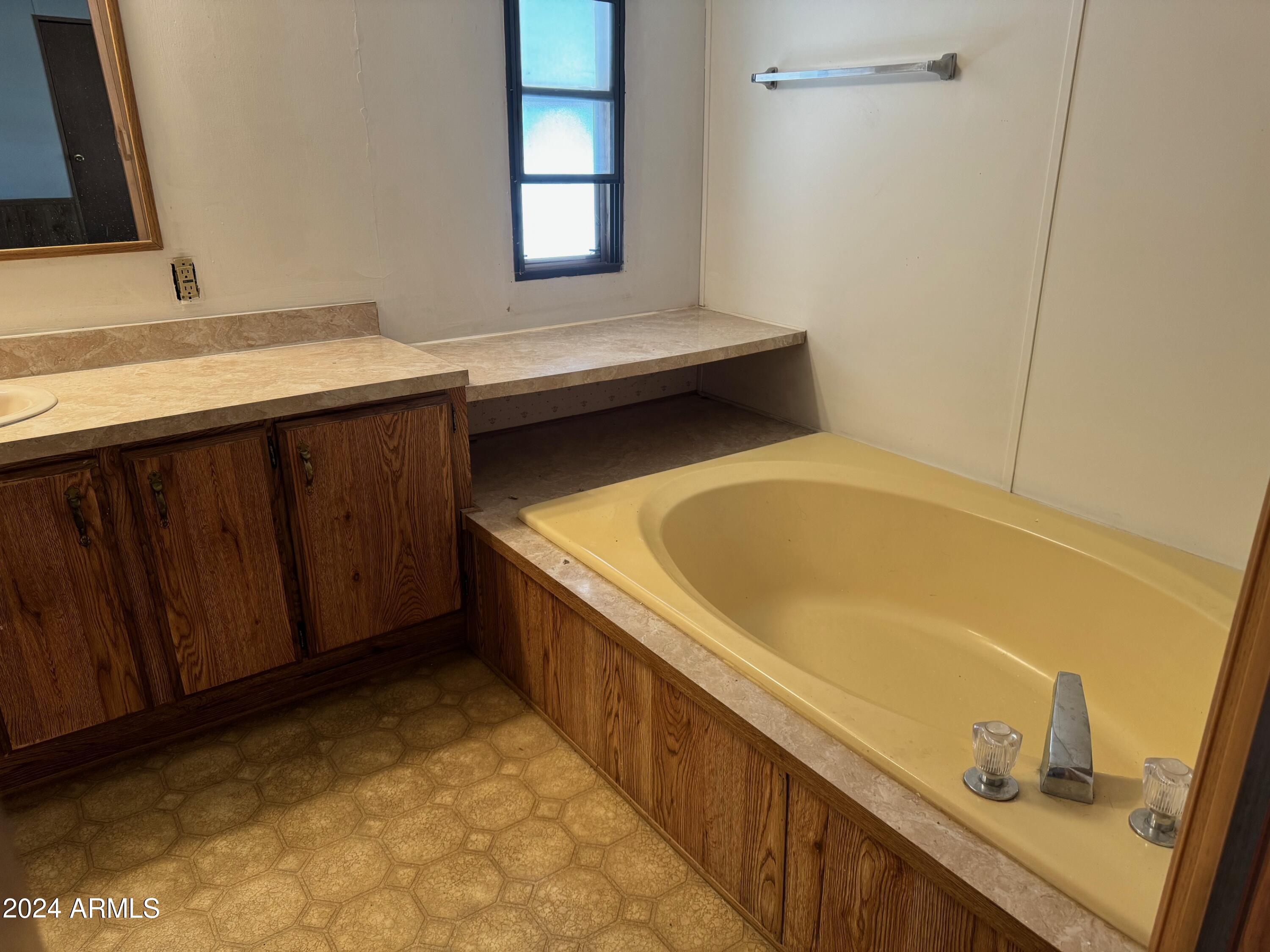 3901 E PINNACLE PEAK Road, 10