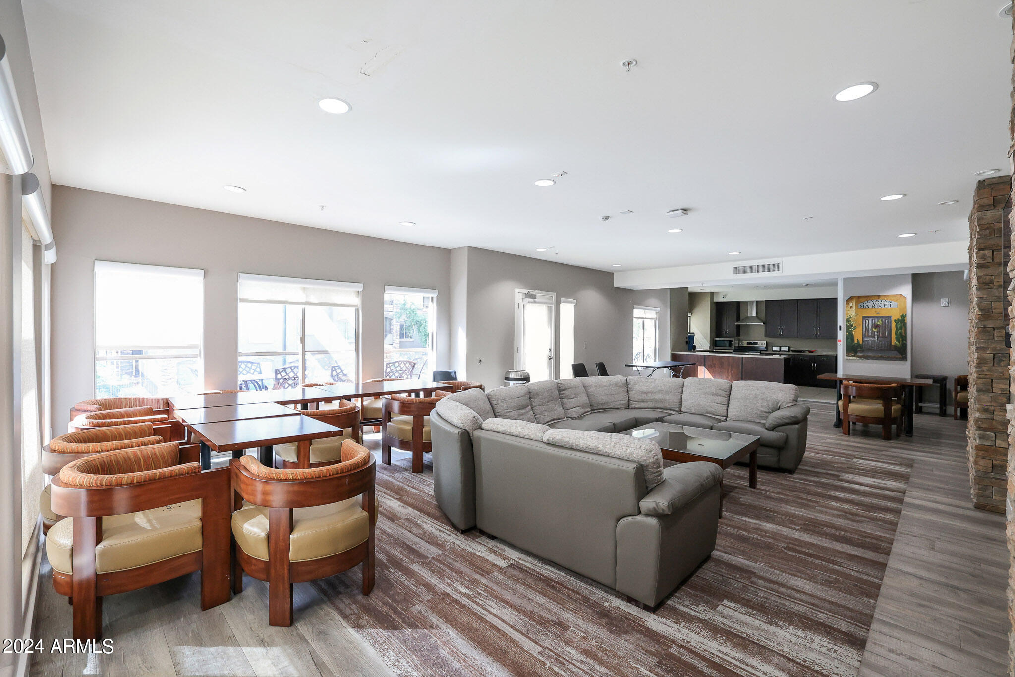 5450 E DEER VALLEY Drive, 2169