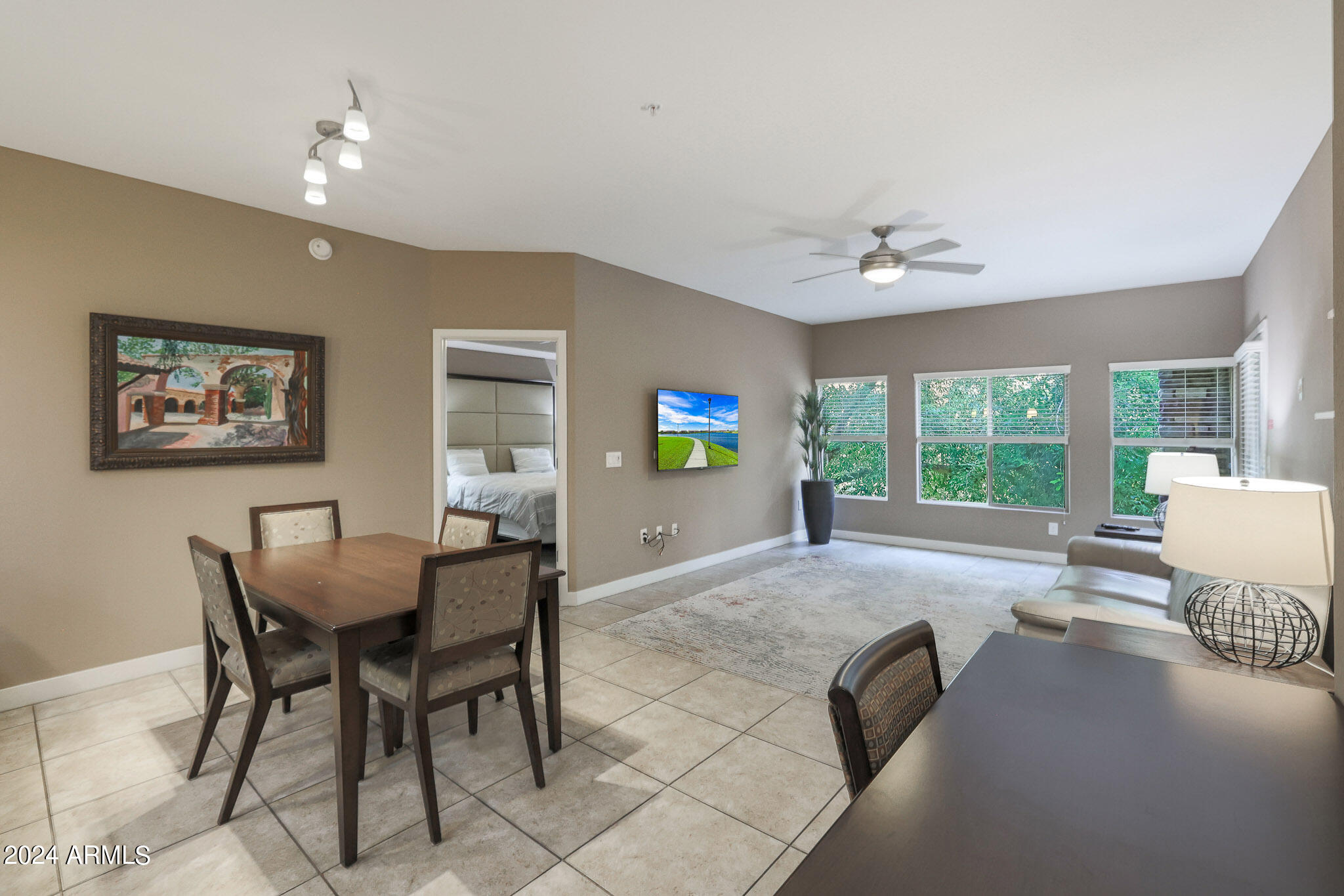 5450 E DEER VALLEY Drive, 2169