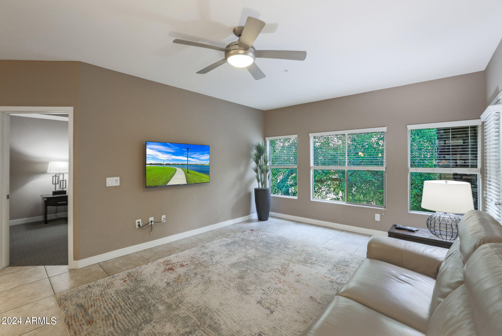 5450 E DEER VALLEY Drive, 2169