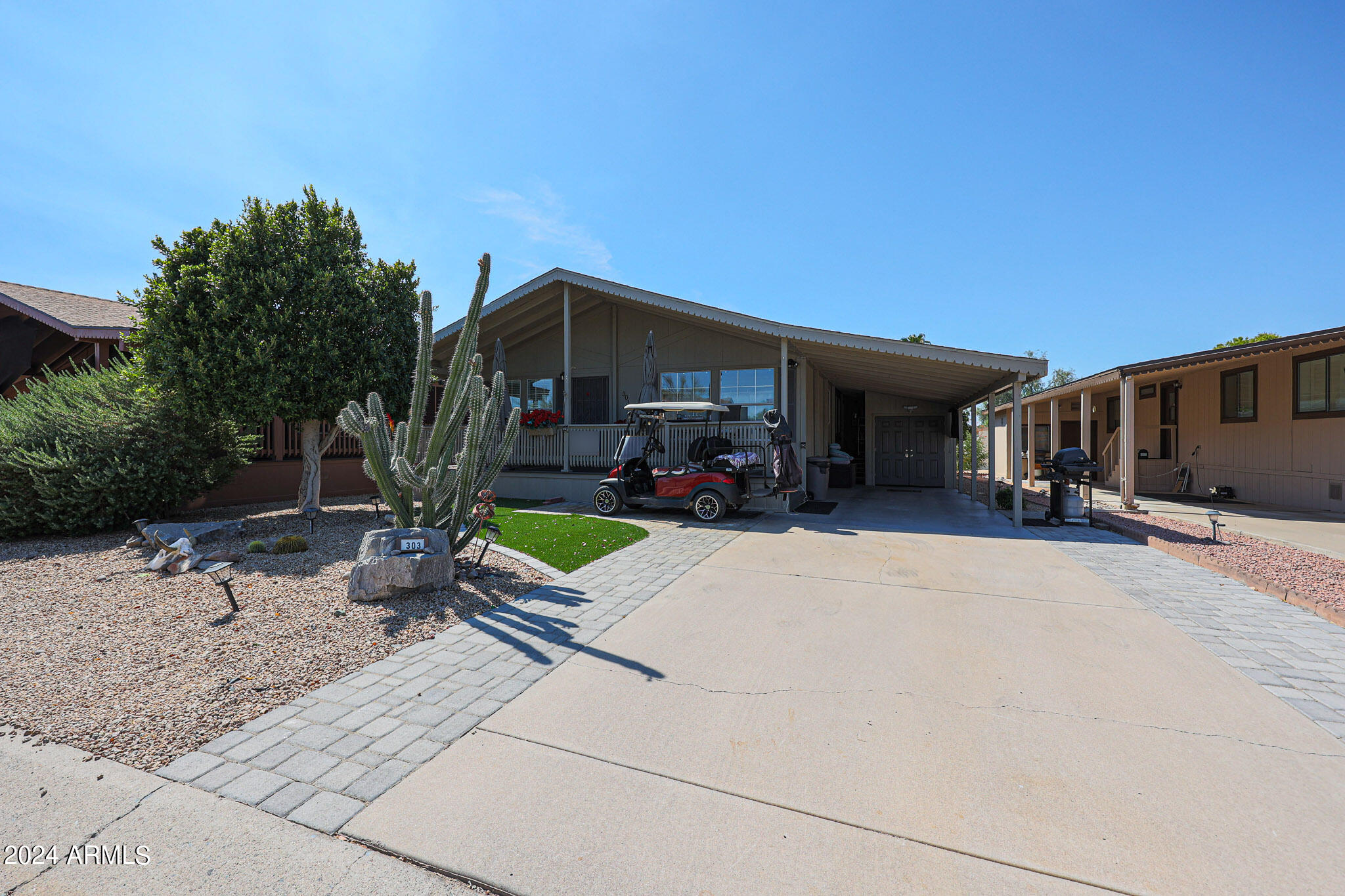 3901 E PINNACLE PEAK Road, 303