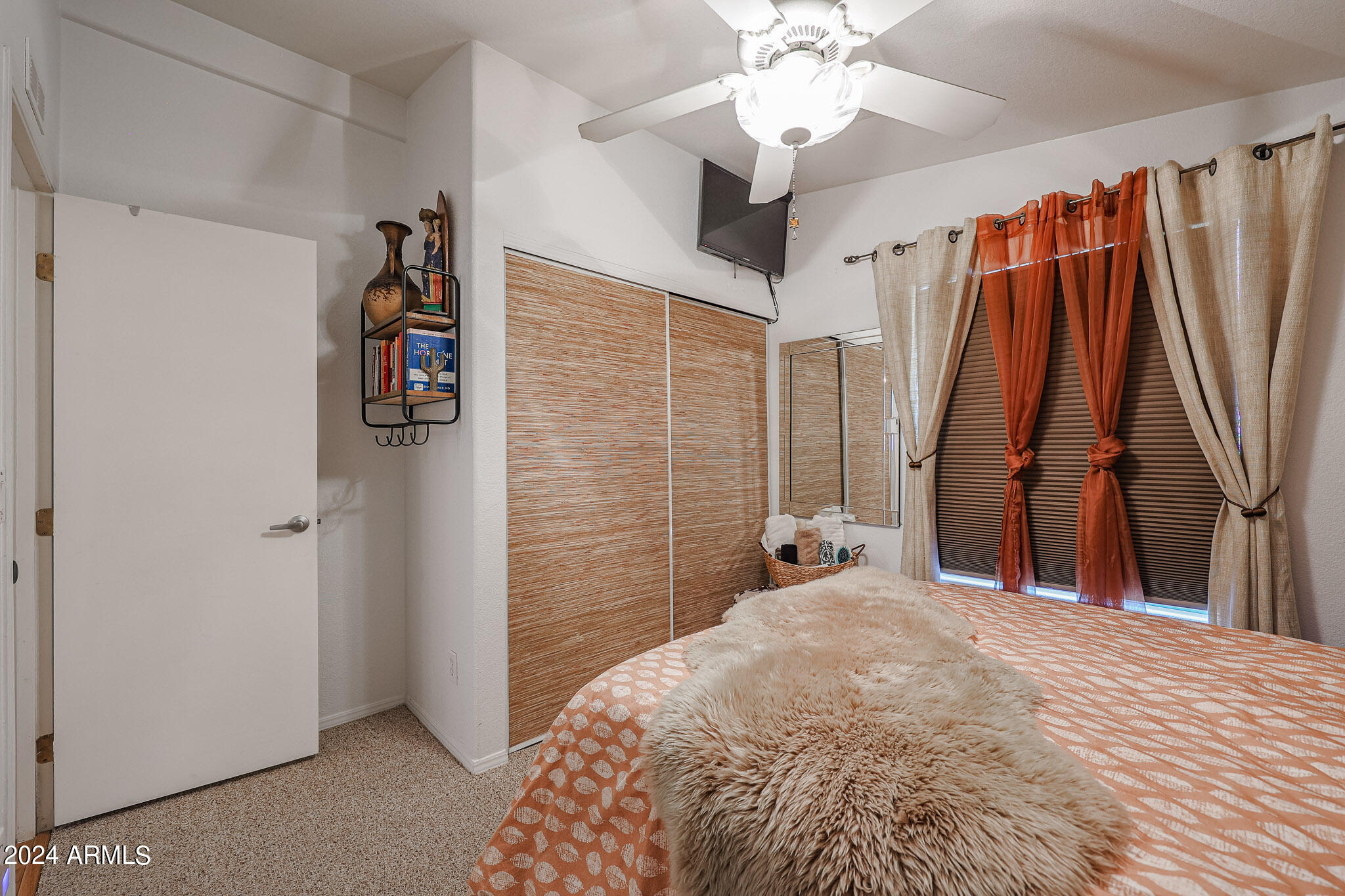 3901 E PINNACLE PEAK Road, 303