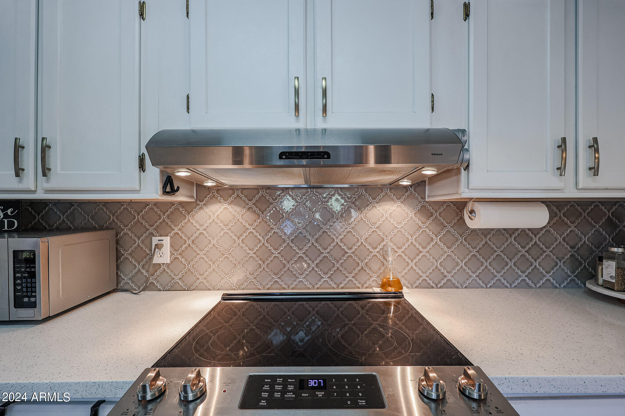 3901 E PINNACLE PEAK Road, 303
