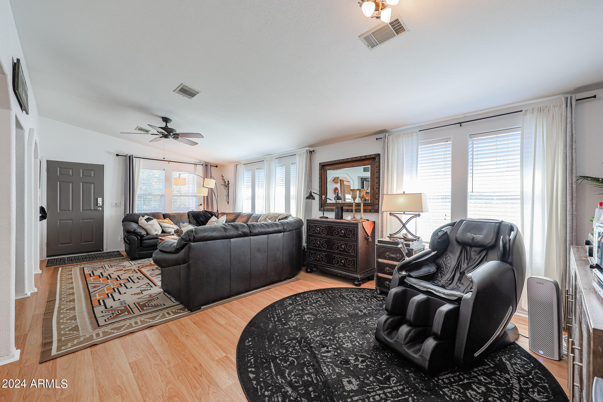 3901 E PINNACLE PEAK Road, 303