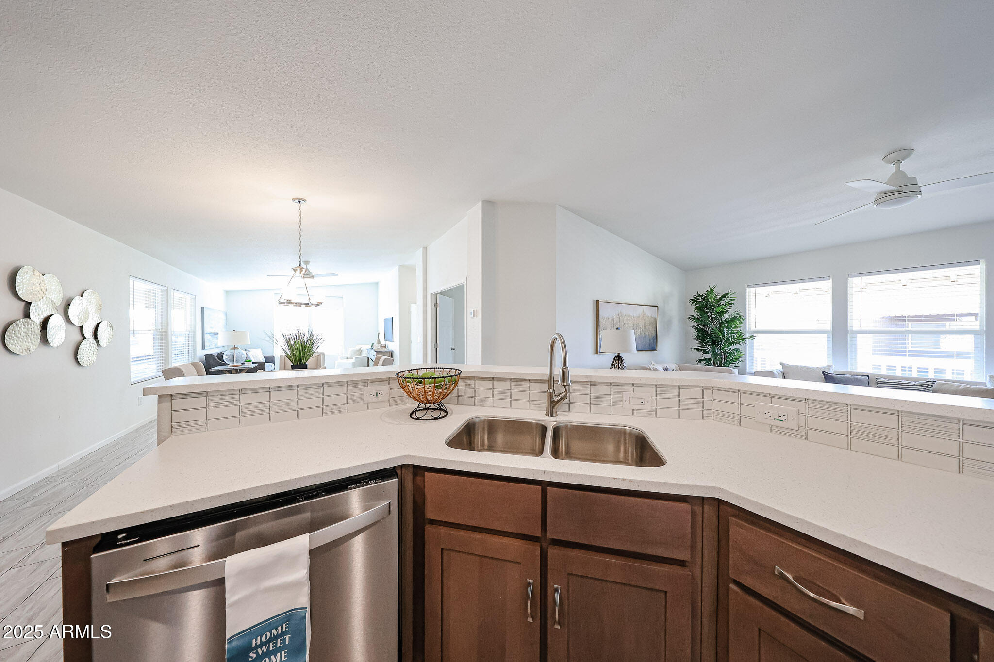 3901 E PINNACLE PEAK Road, 225