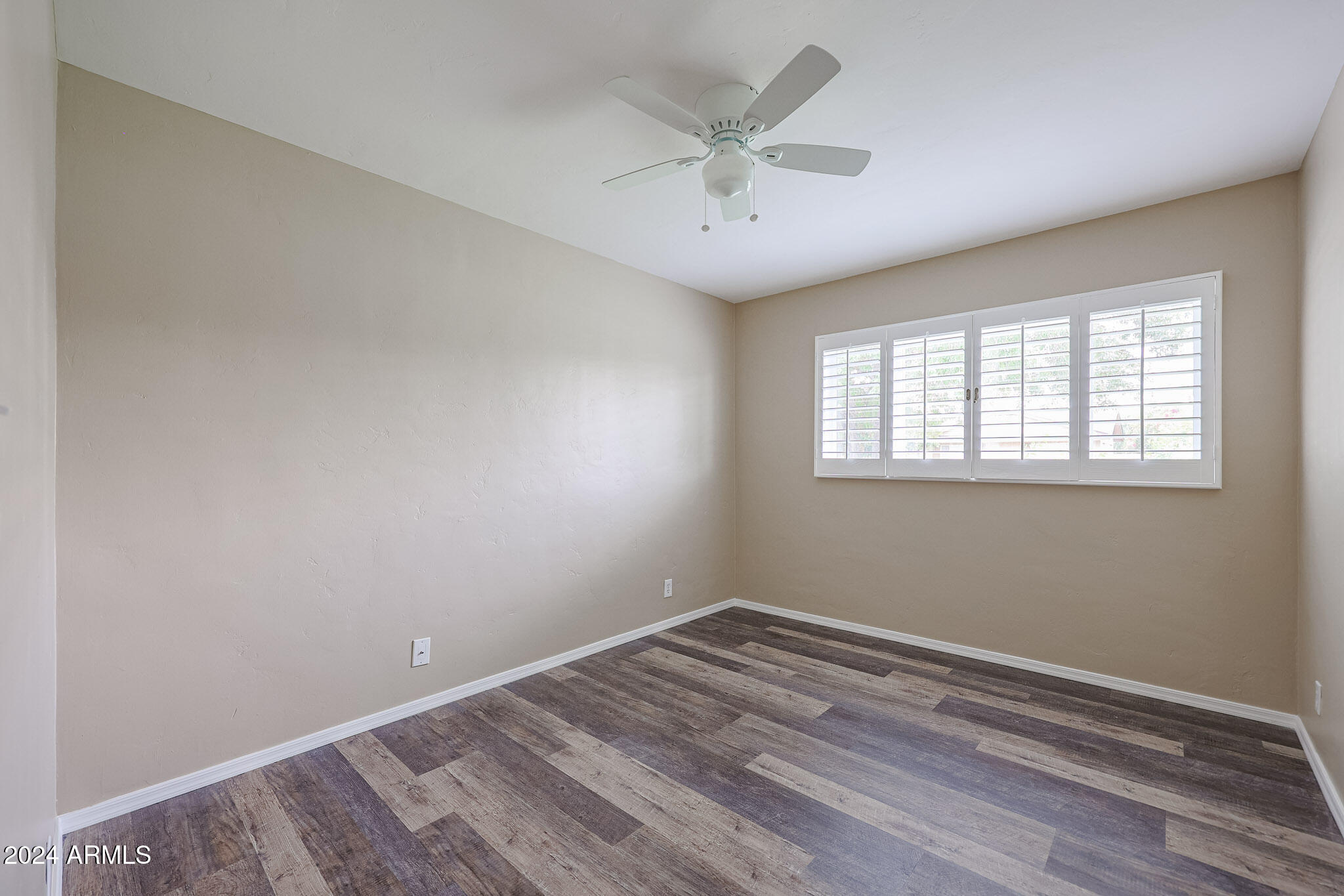 4320 E CALLE FELIZ
