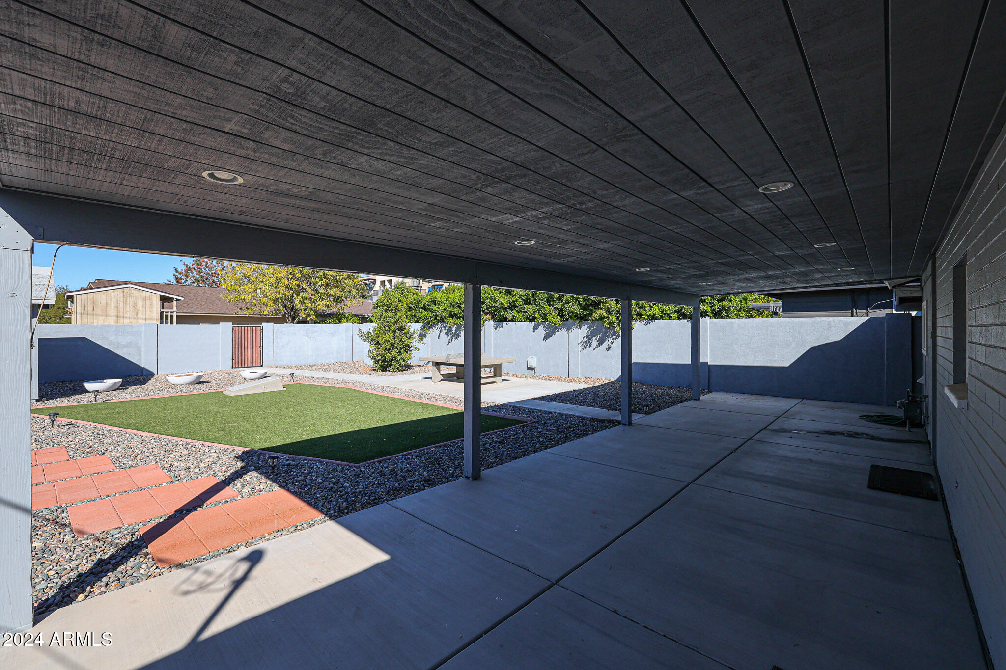 4320 E CALLE FELIZ