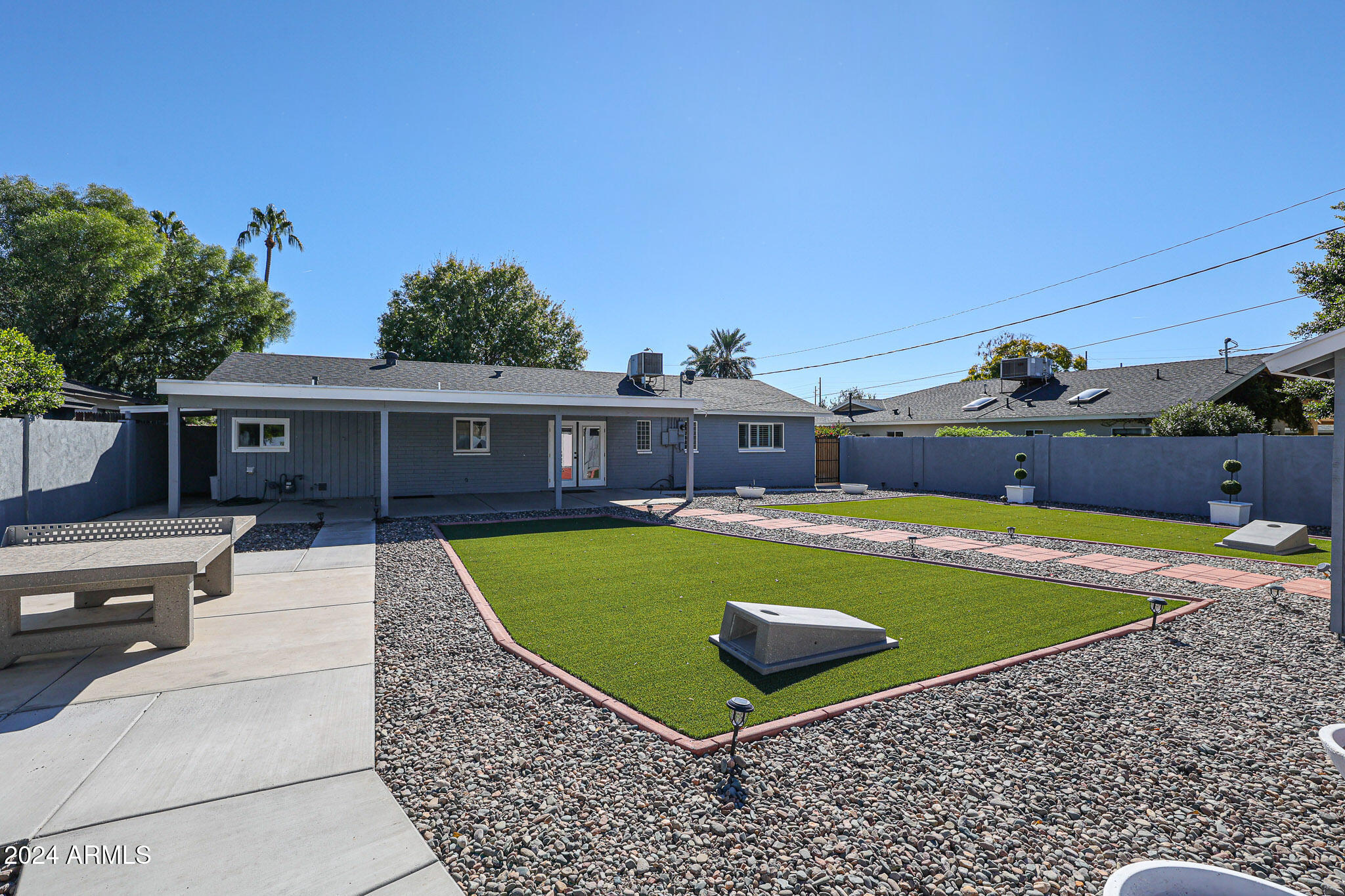 4320 E CALLE FELIZ
