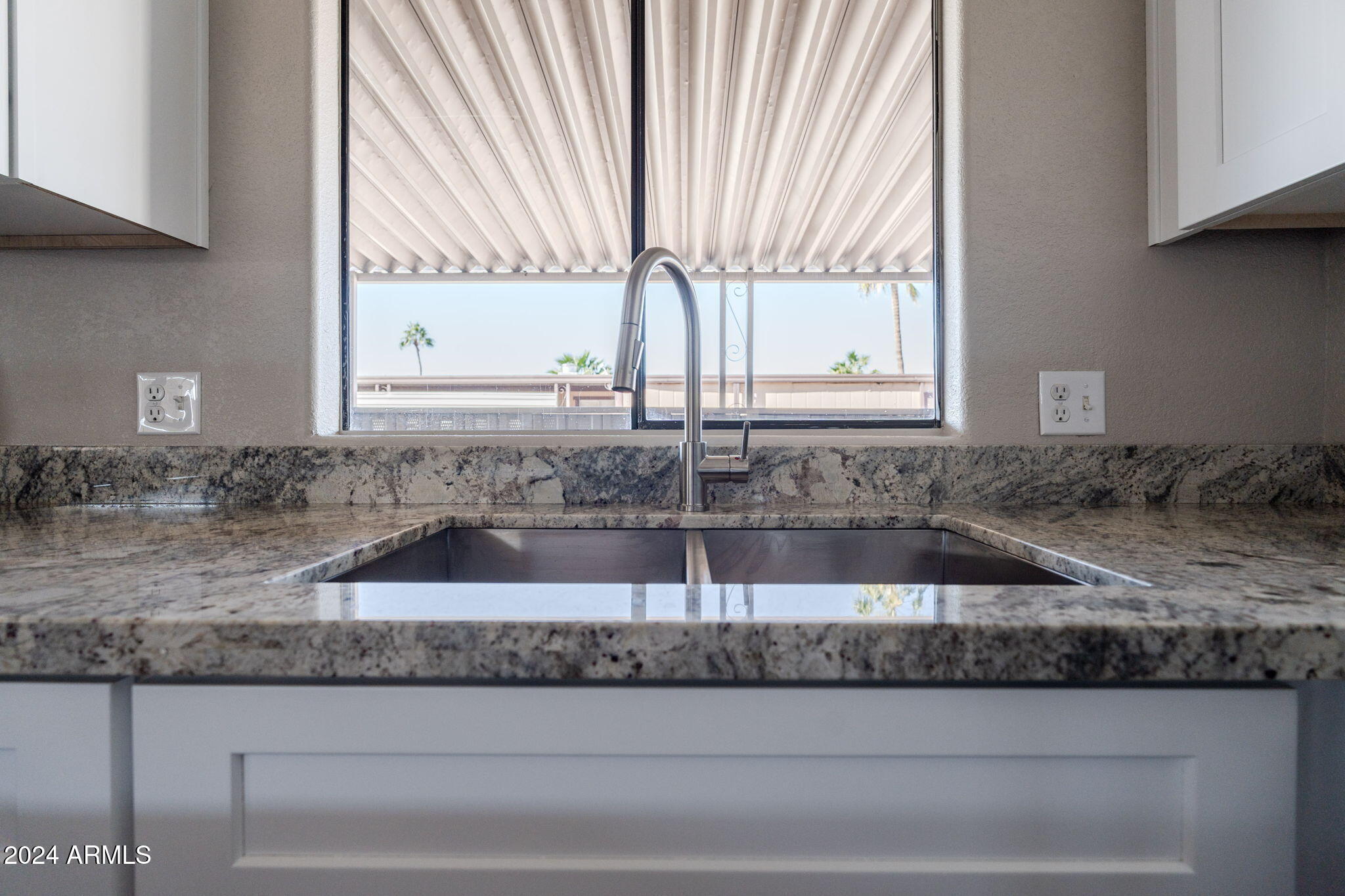 9302 E BROADWAY Road, 073