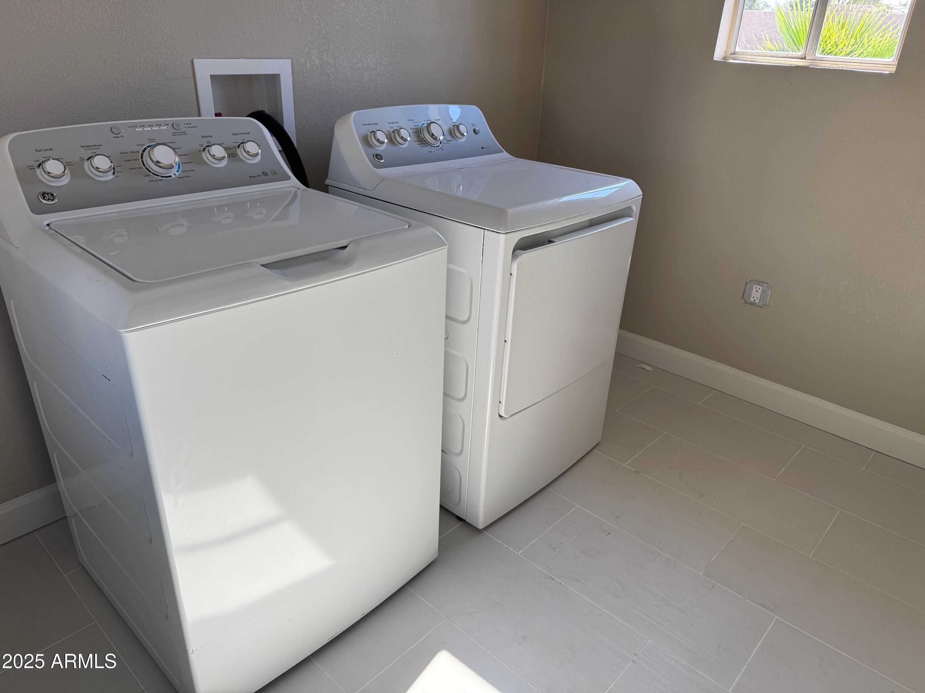 205 S HIGLEY Road, #4