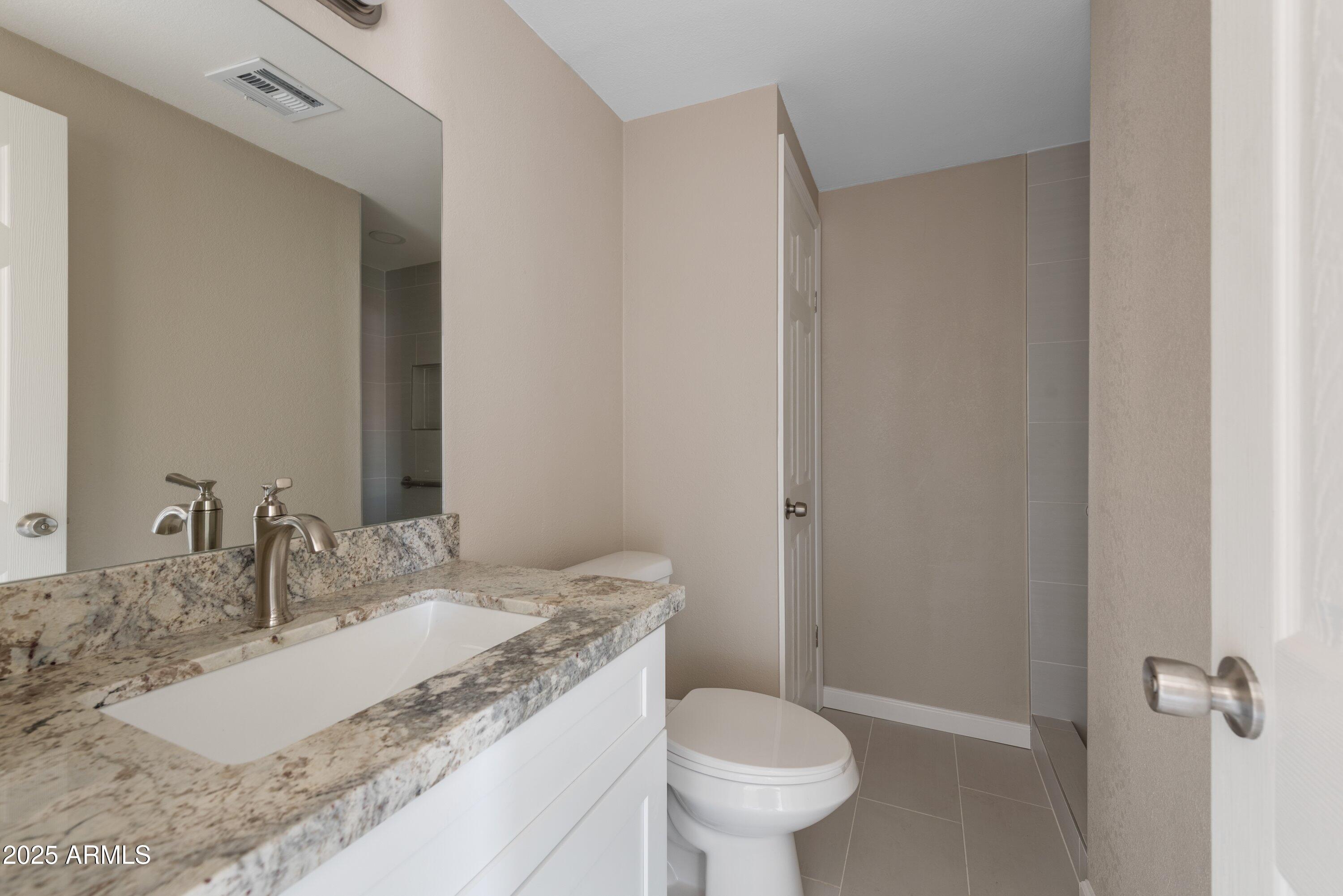 205 S HIGLEY Road, #4