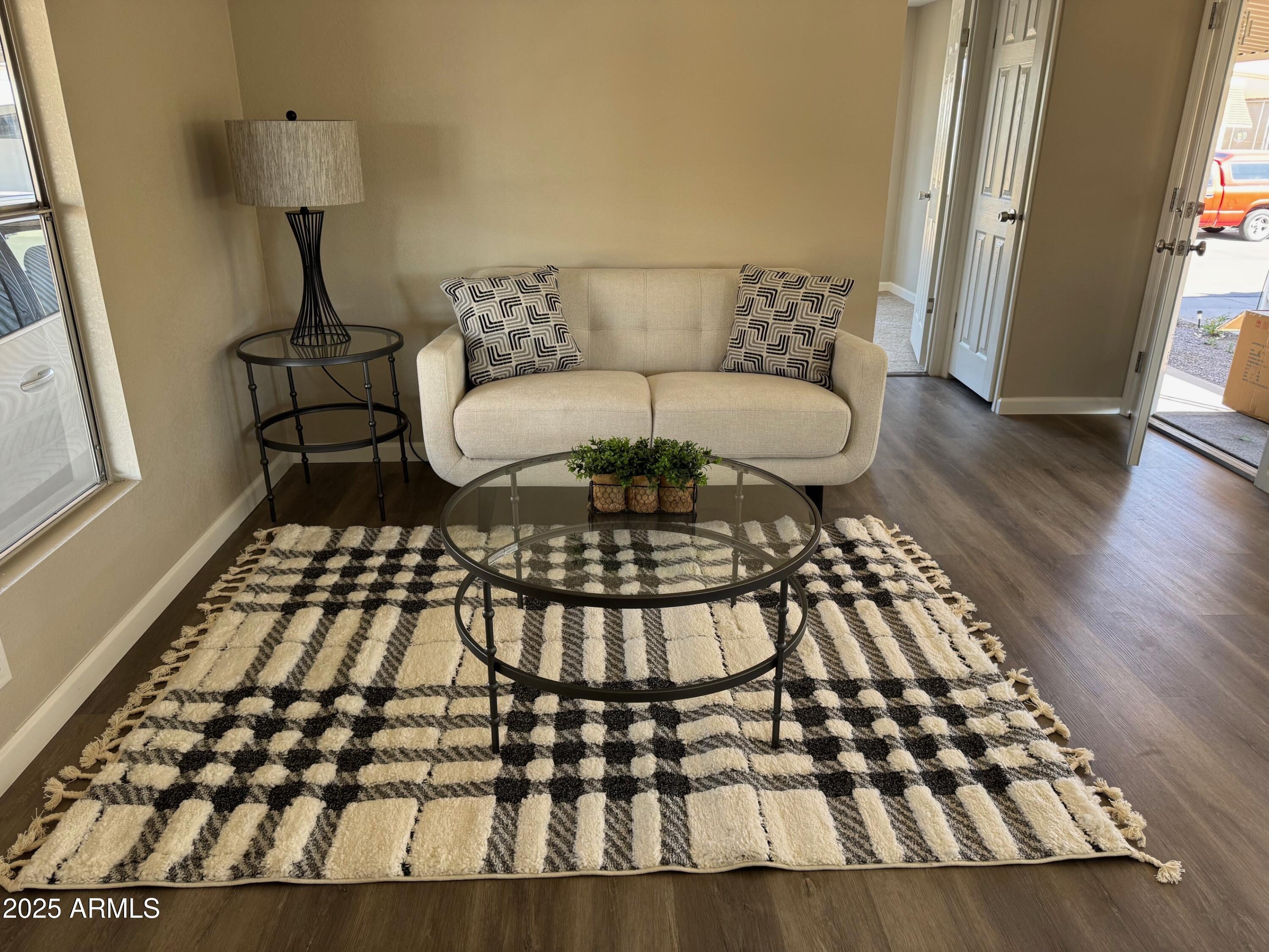 205 S HIGLEY Road, #4