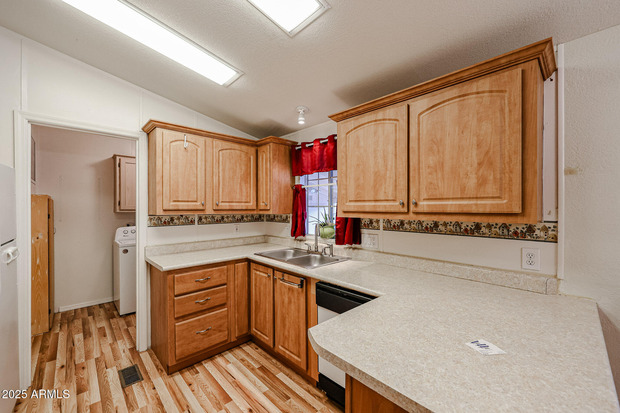 3901 E PINNACLE PEAK Road, 39