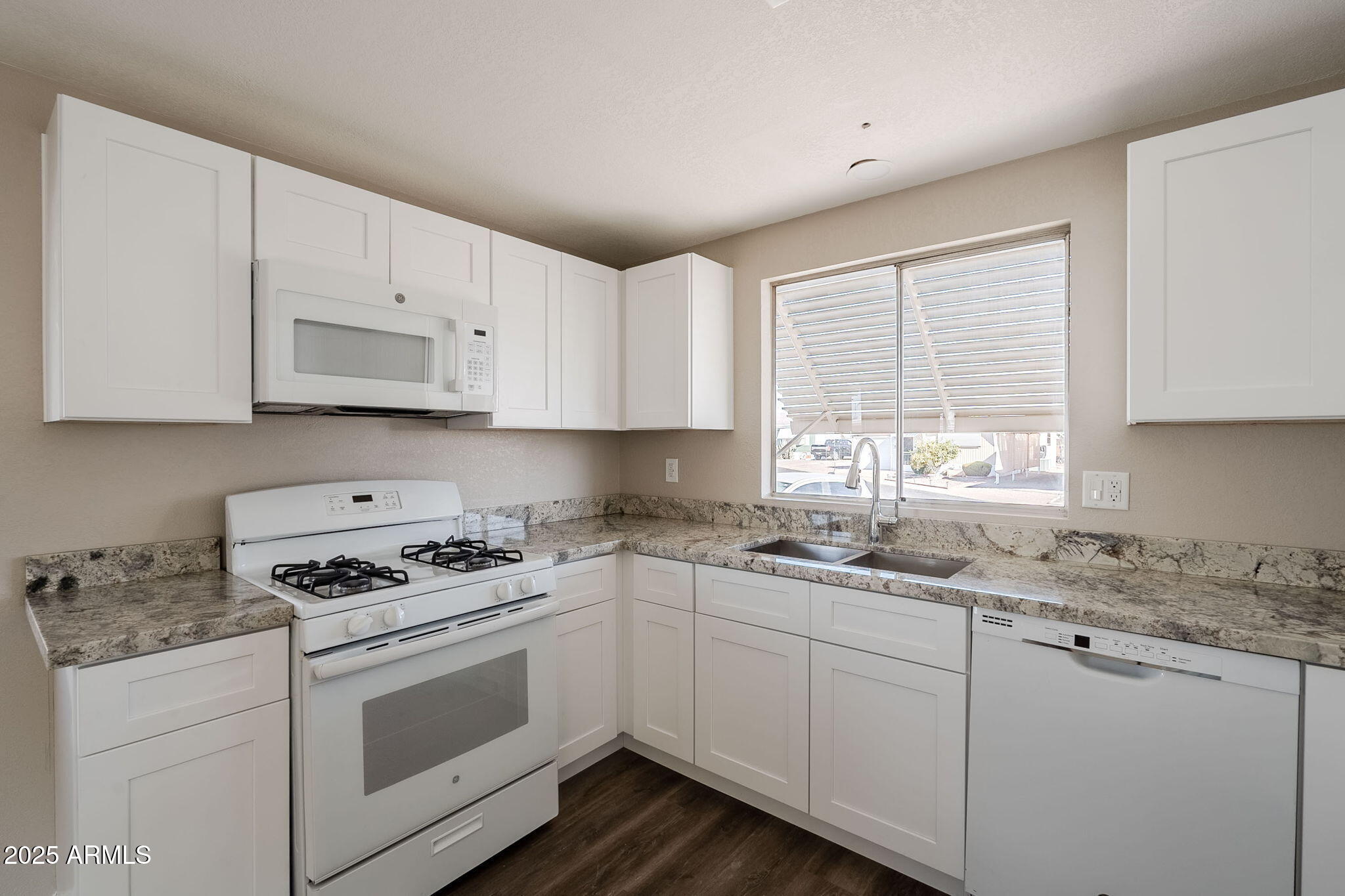 11435 E APACHE Trail, 23