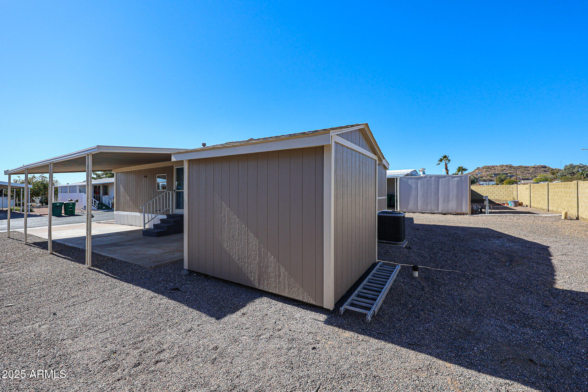 2701 E UTOPIA Road, 8