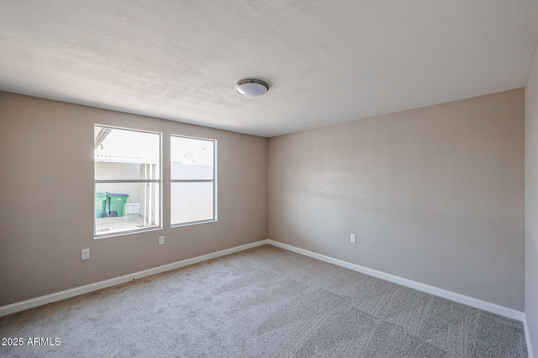 2701 E UTOPIA Road, 8