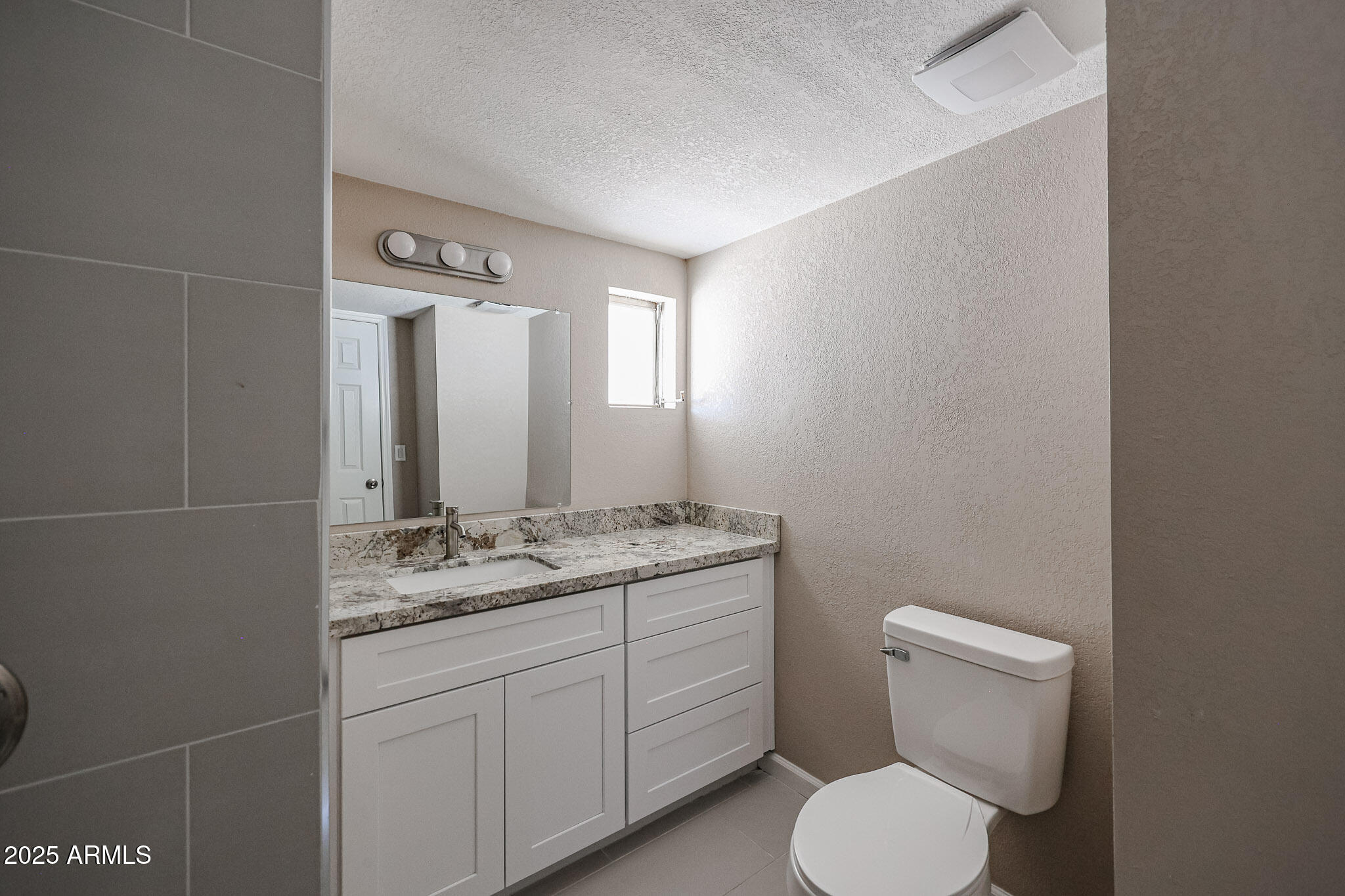 2701 E UTOPIA Road, 8