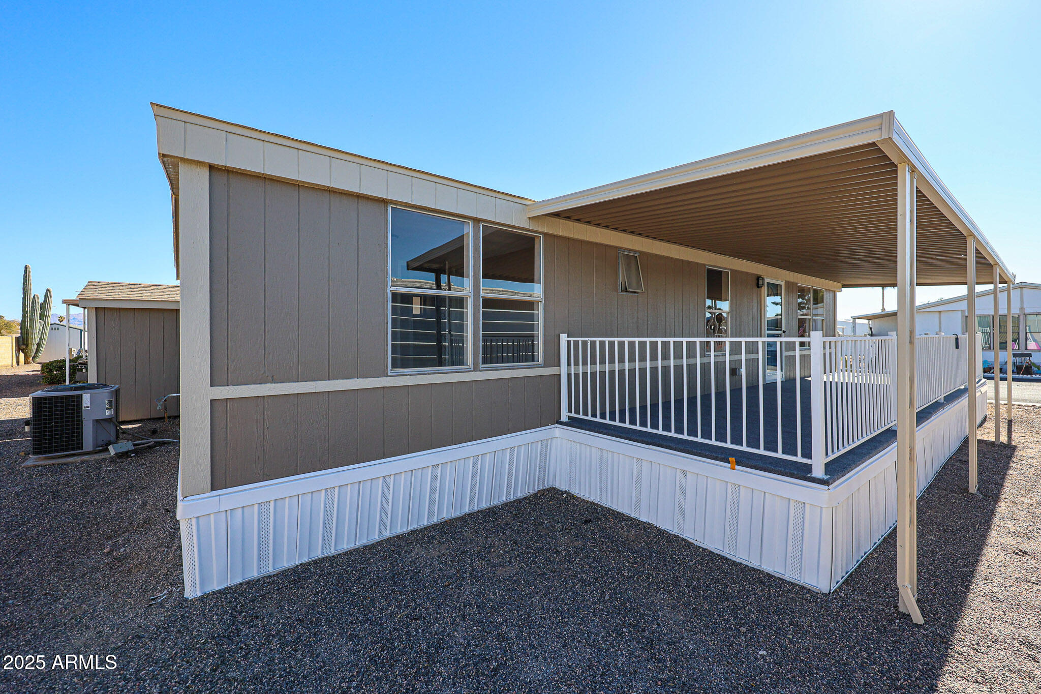 2701 E UTOPIA Road, 8