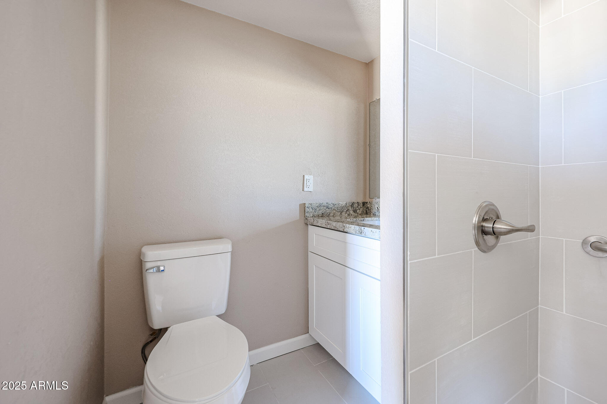 2701 E UTOPIA Road, 8