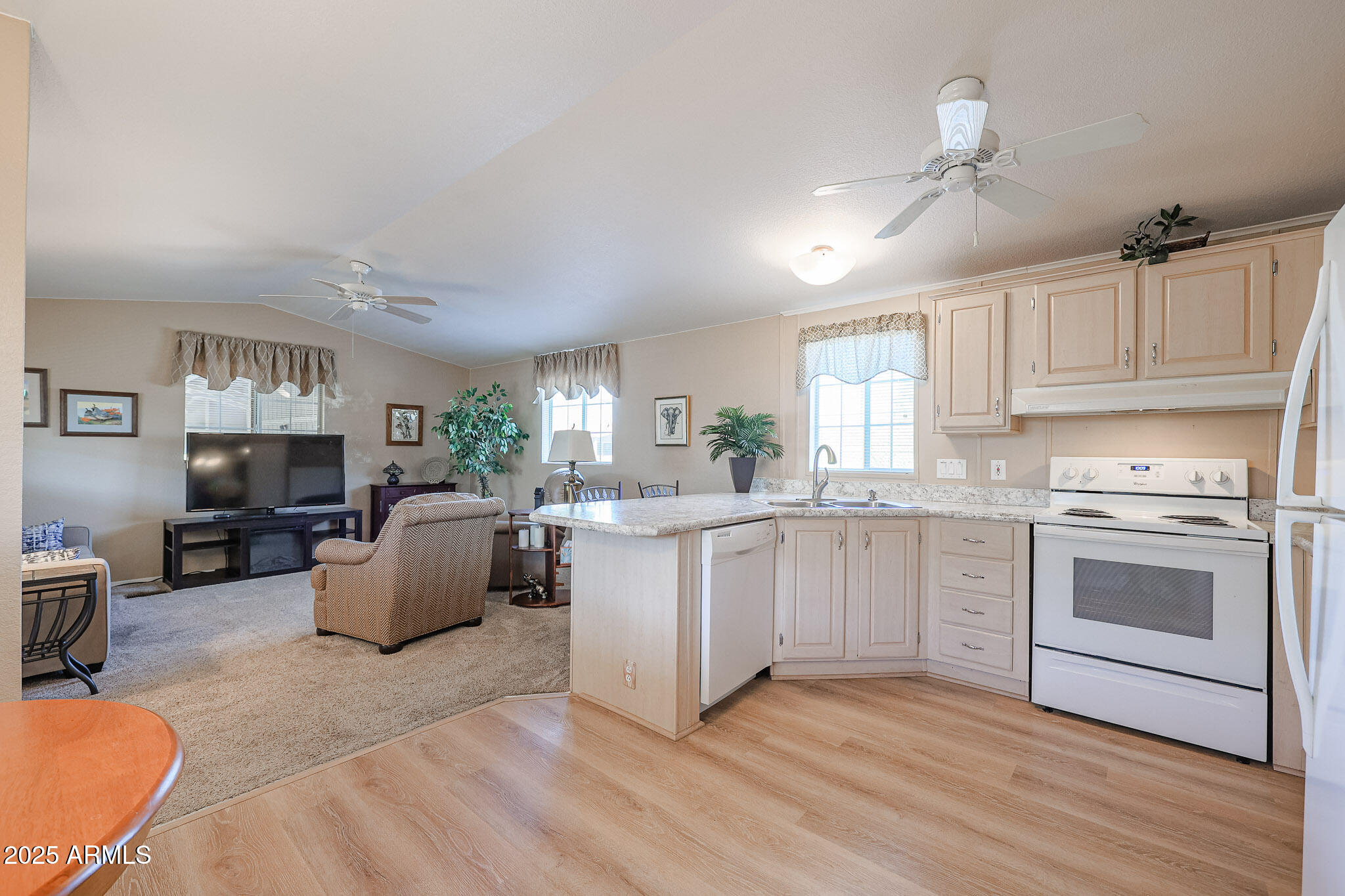 3901 E PINNACLE PEAK Road, 415