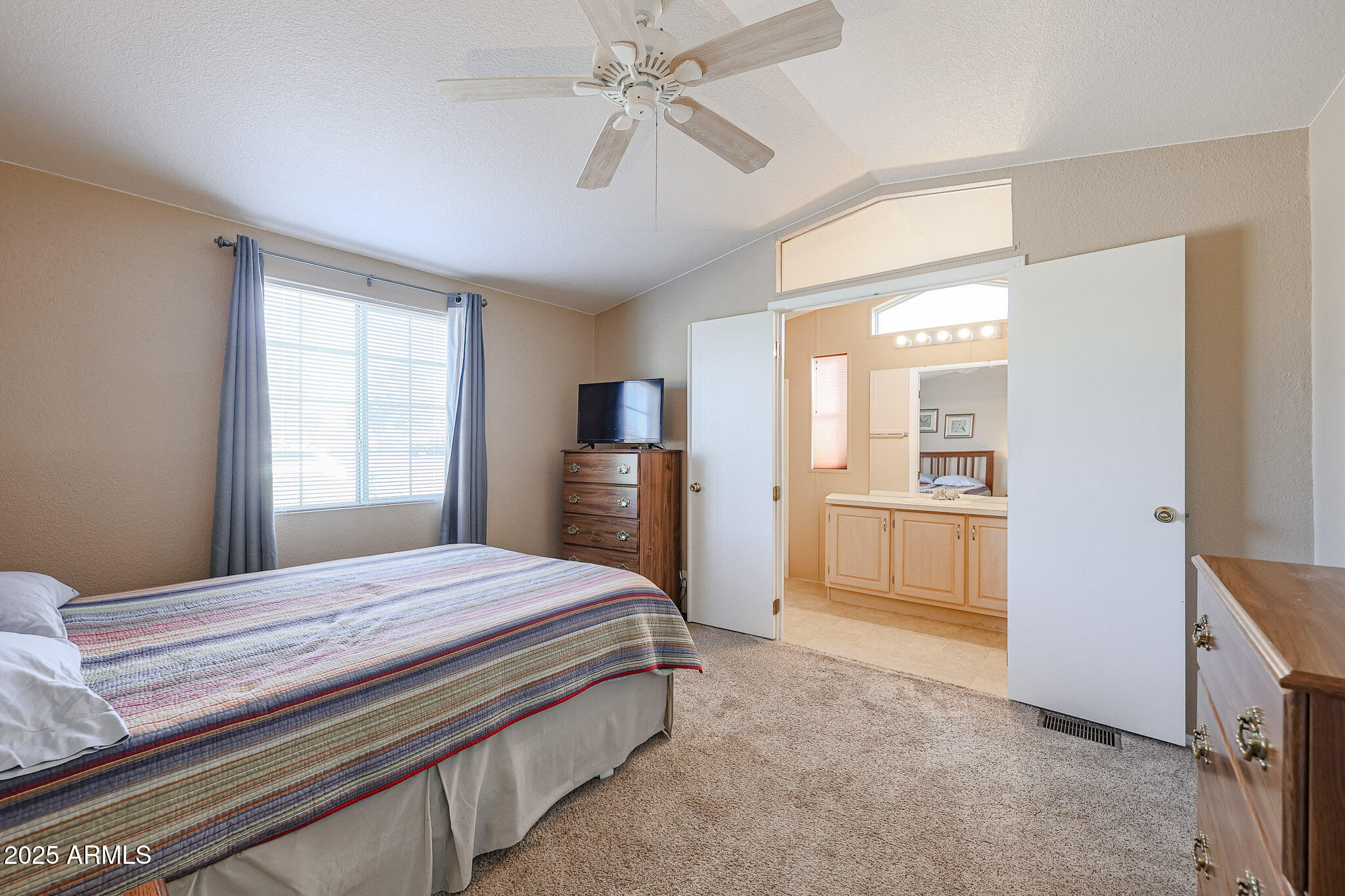 3901 E PINNACLE PEAK Road, 415