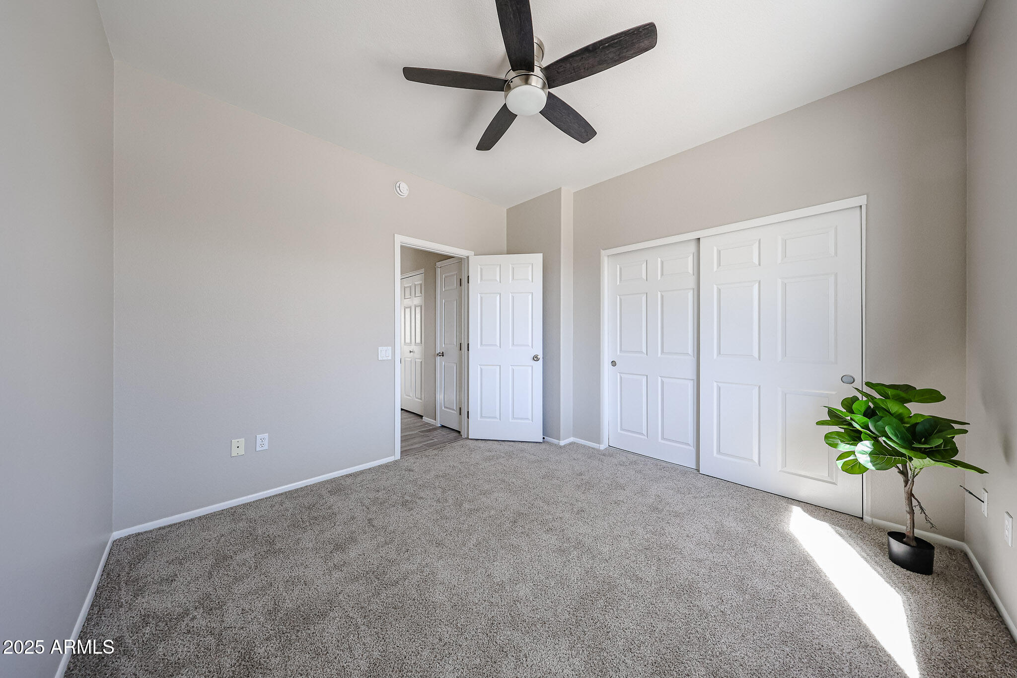 16137 W QUAIL CREEK Lane