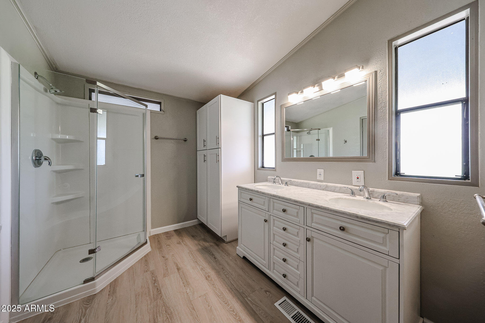 3901 E PINNACLE PEAK Road, 406
