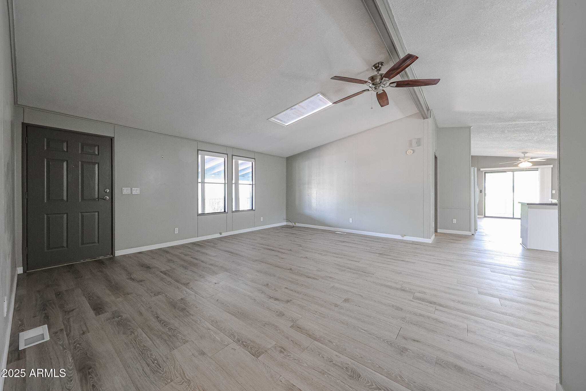 3901 E PINNACLE PEAK Road, 406