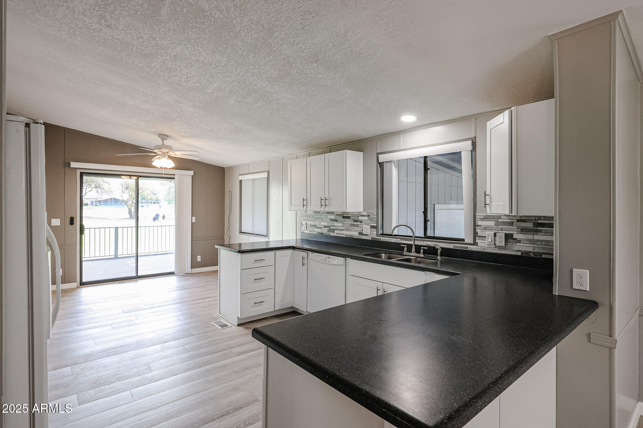 3901 E PINNACLE PEAK Road, 406