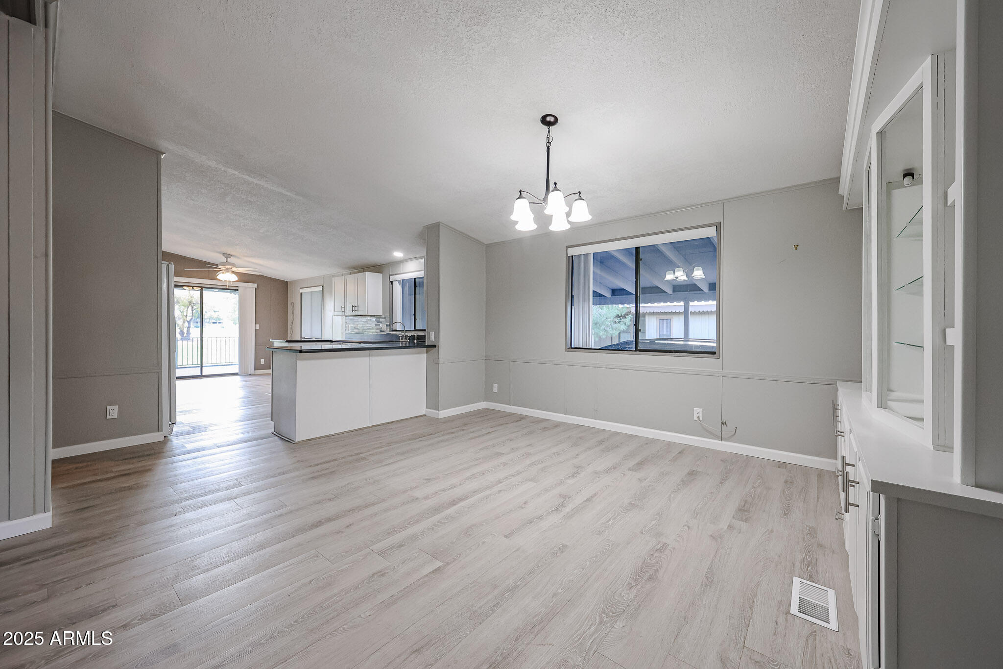 3901 E PINNACLE PEAK Road, 406