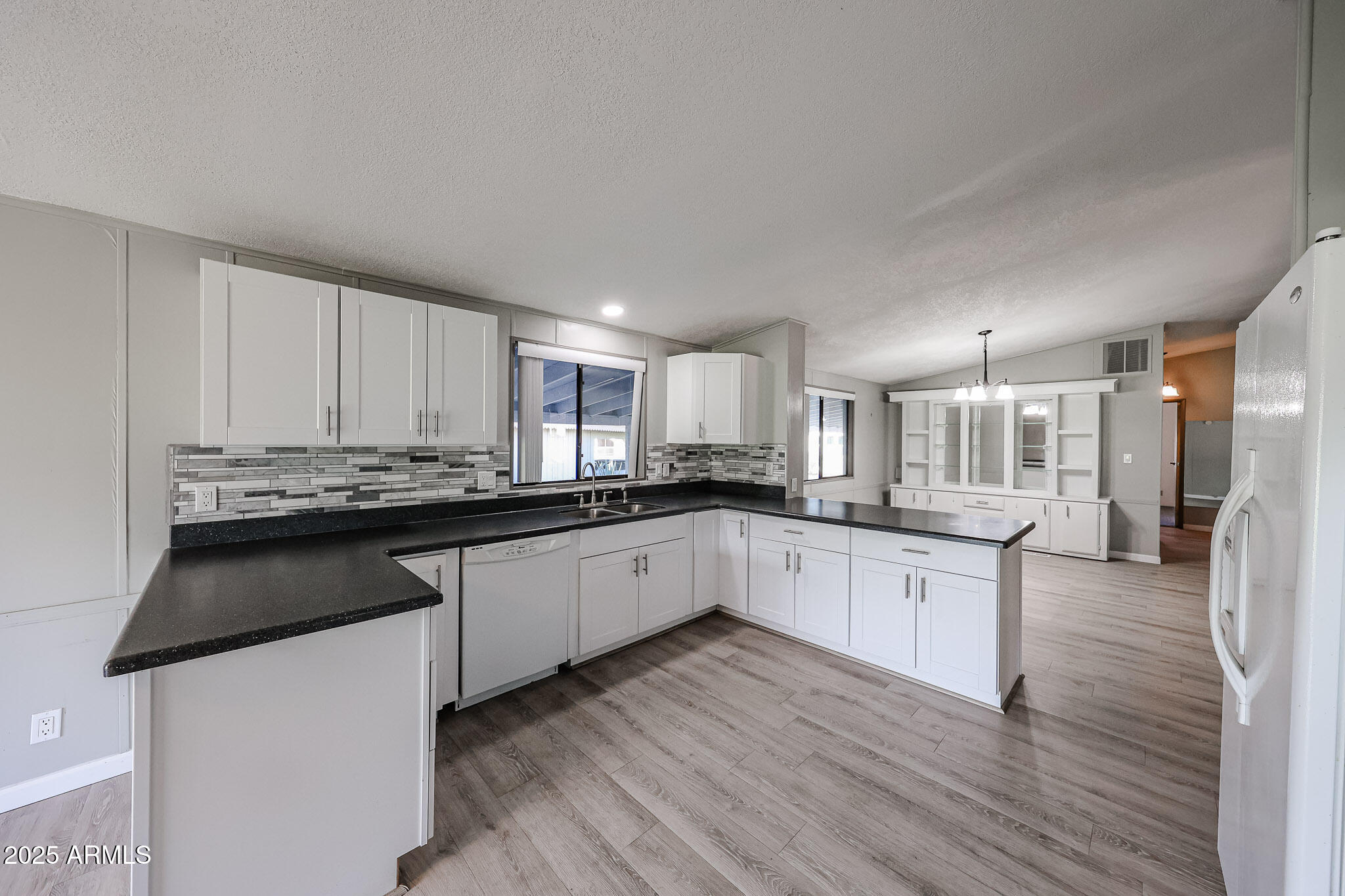 3901 E PINNACLE PEAK Road, 406