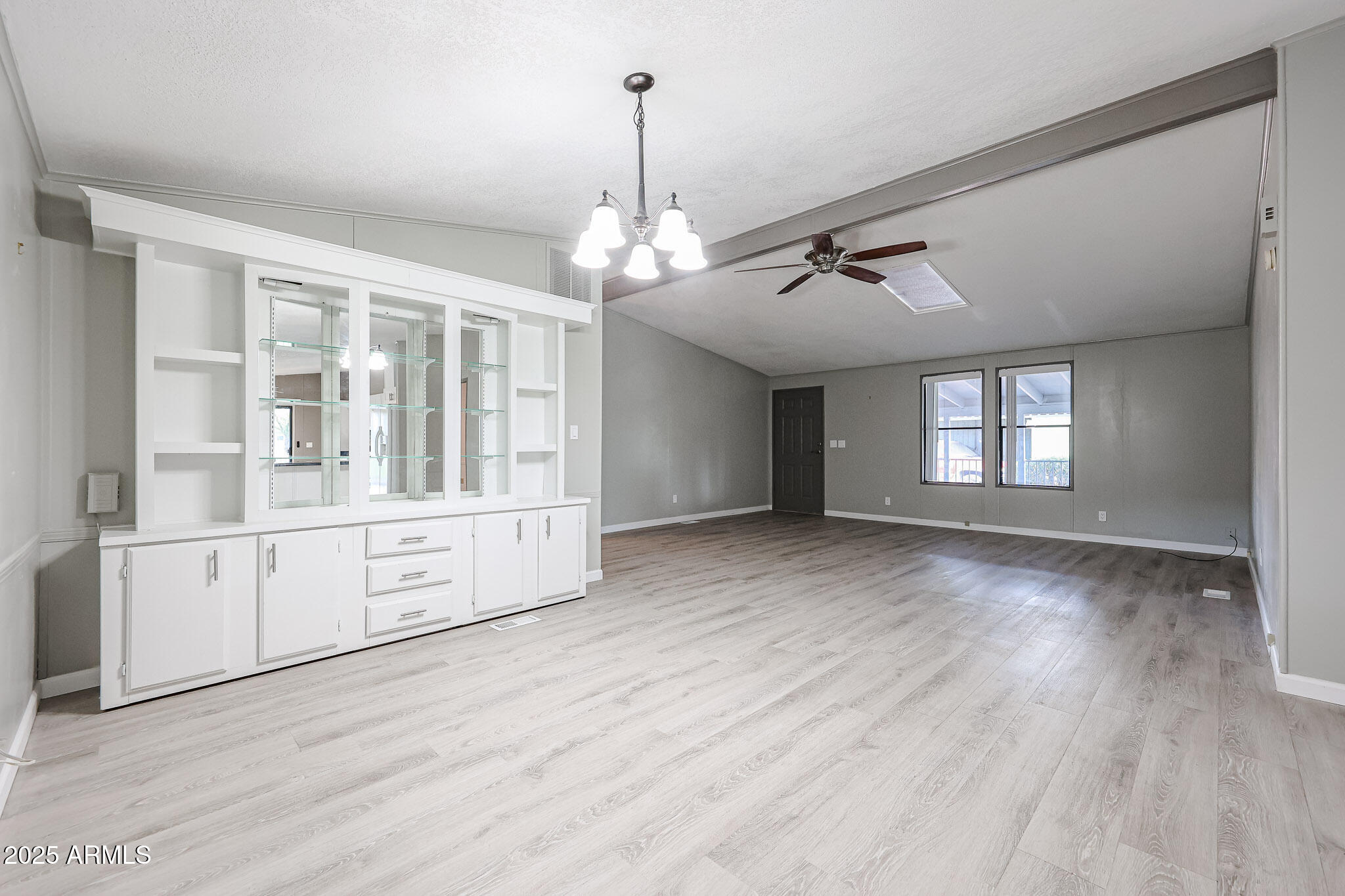 3901 E PINNACLE PEAK Road, 406