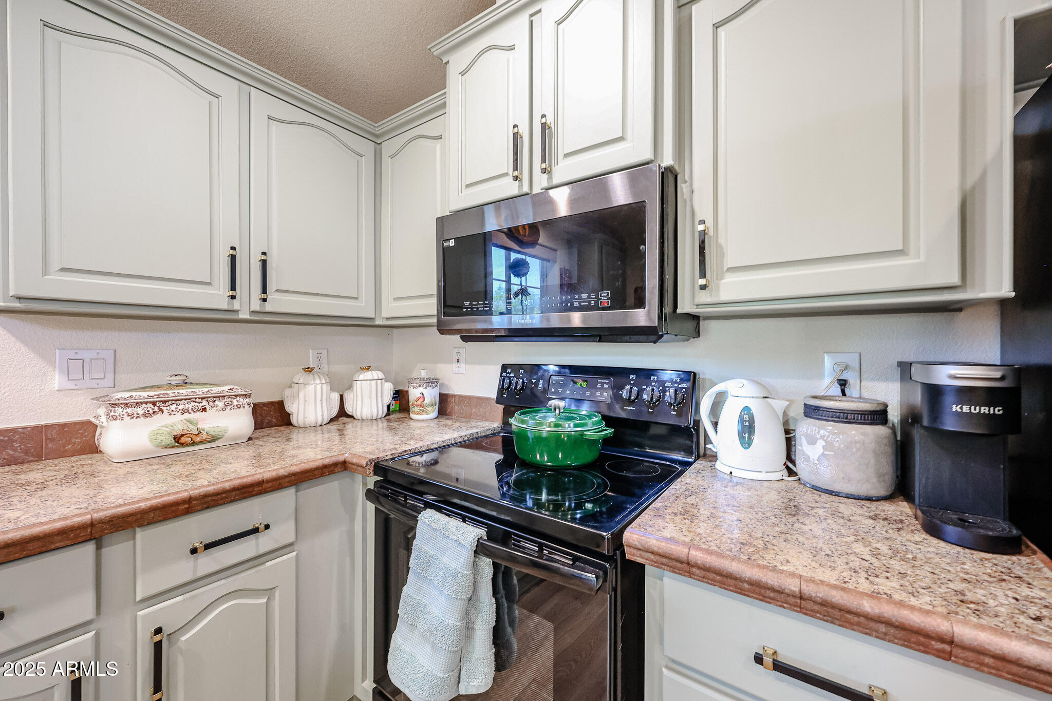3901 E PINNACLE PEAK Road, 78