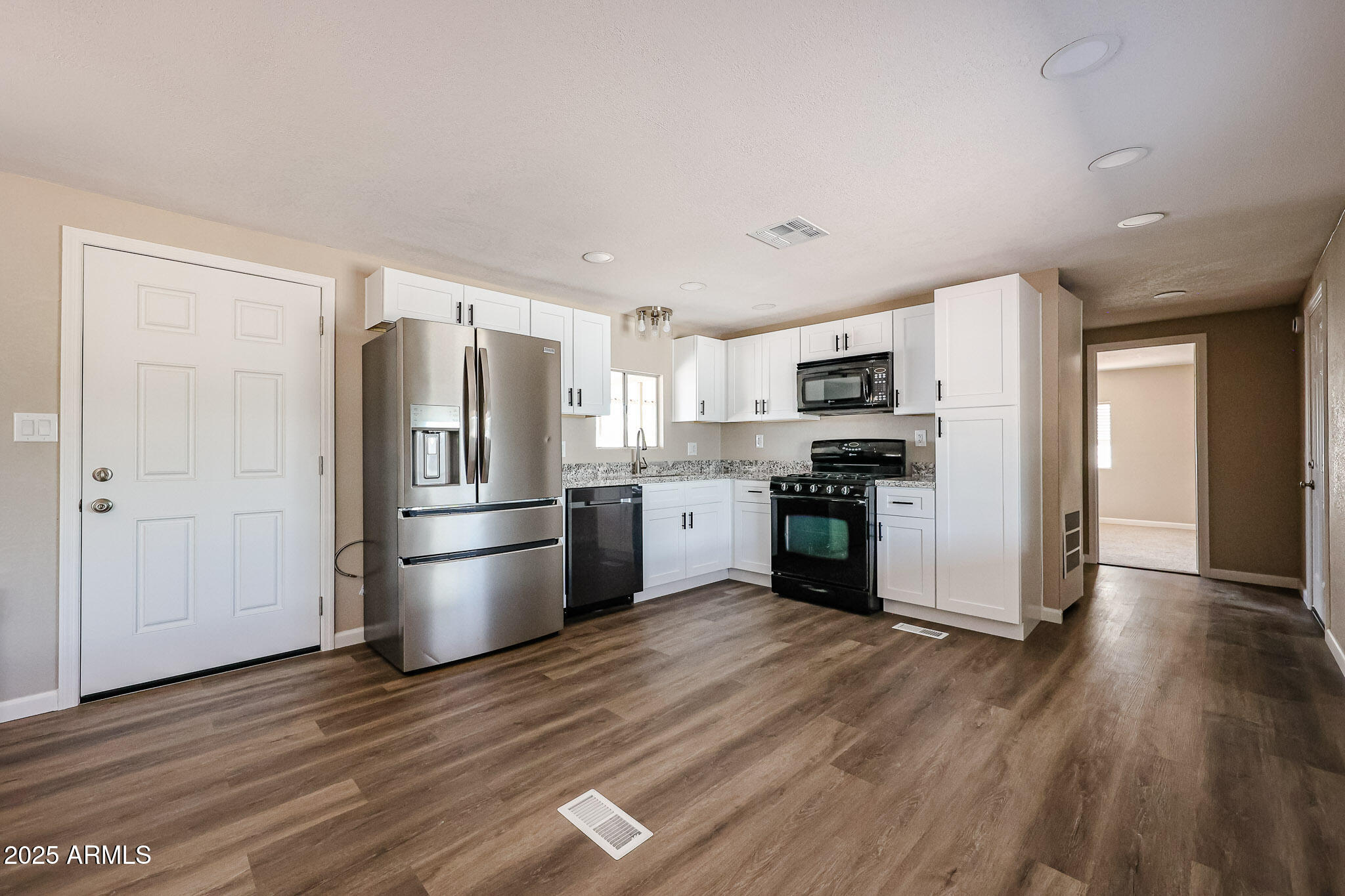 8600 E broadway Road, 53