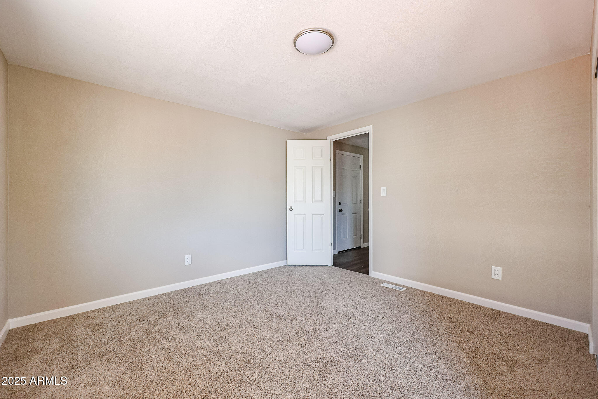 8600 E broadway Road, 53