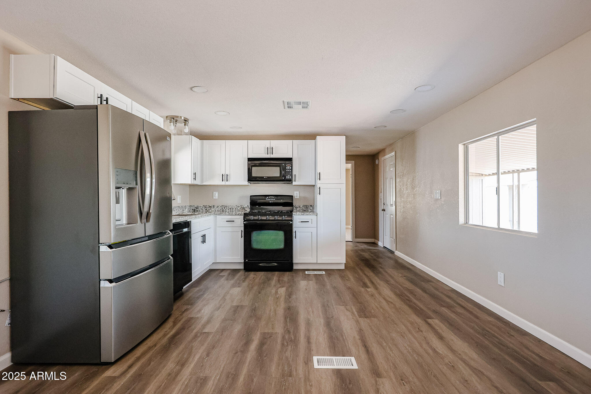 8600 E broadway Road, 53