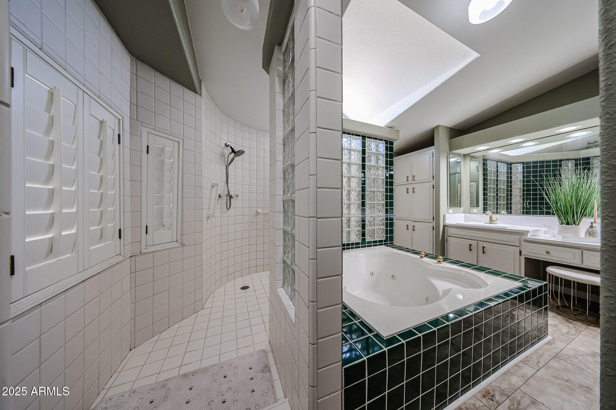 3901 E PINNACLE PEAK Road, 358