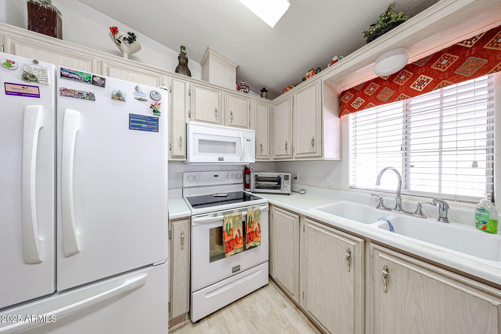 3901 E PINNACLE PEAK Road, 235