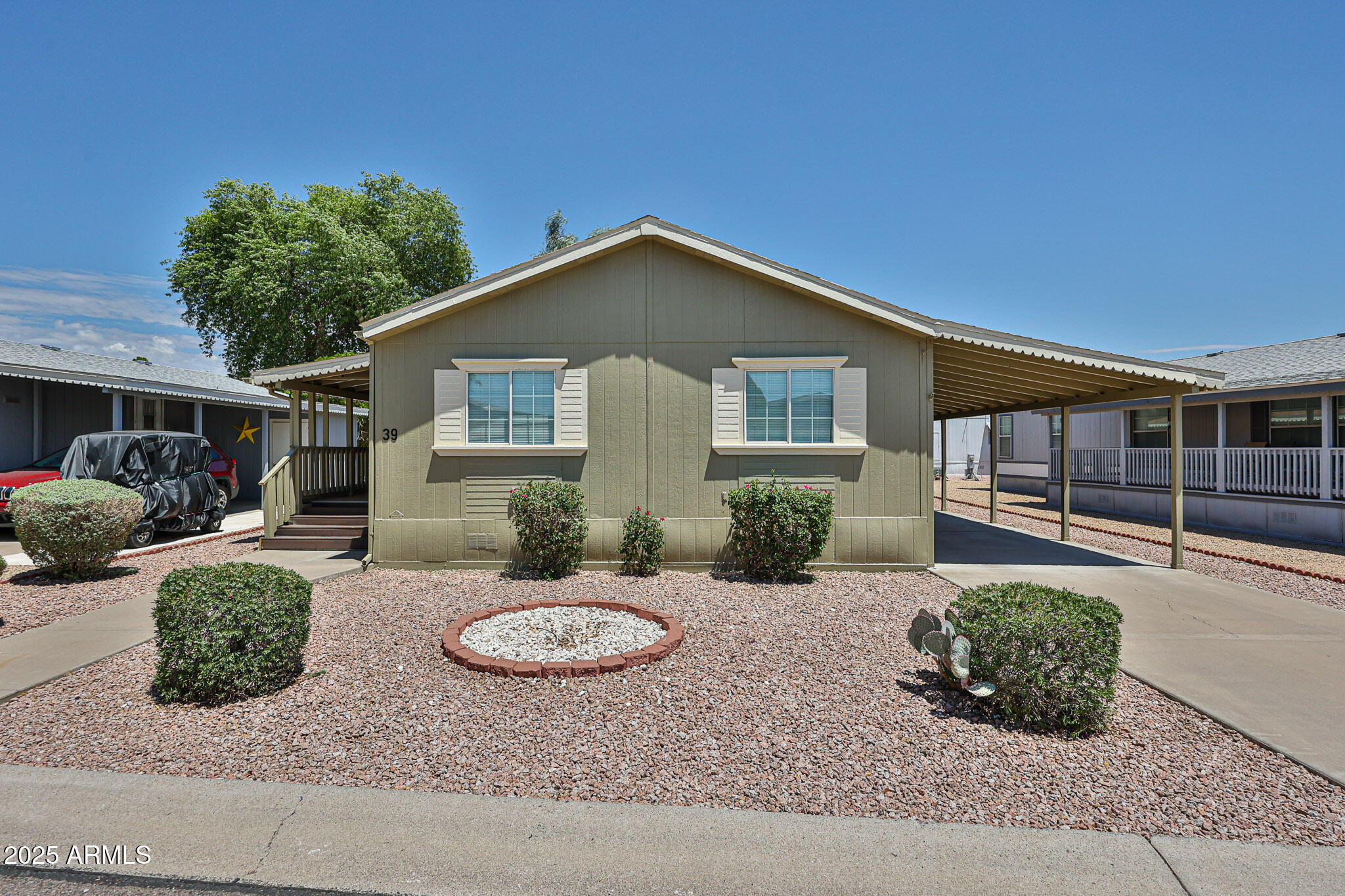 3901 E PINNACLE PEAK Road, 39
