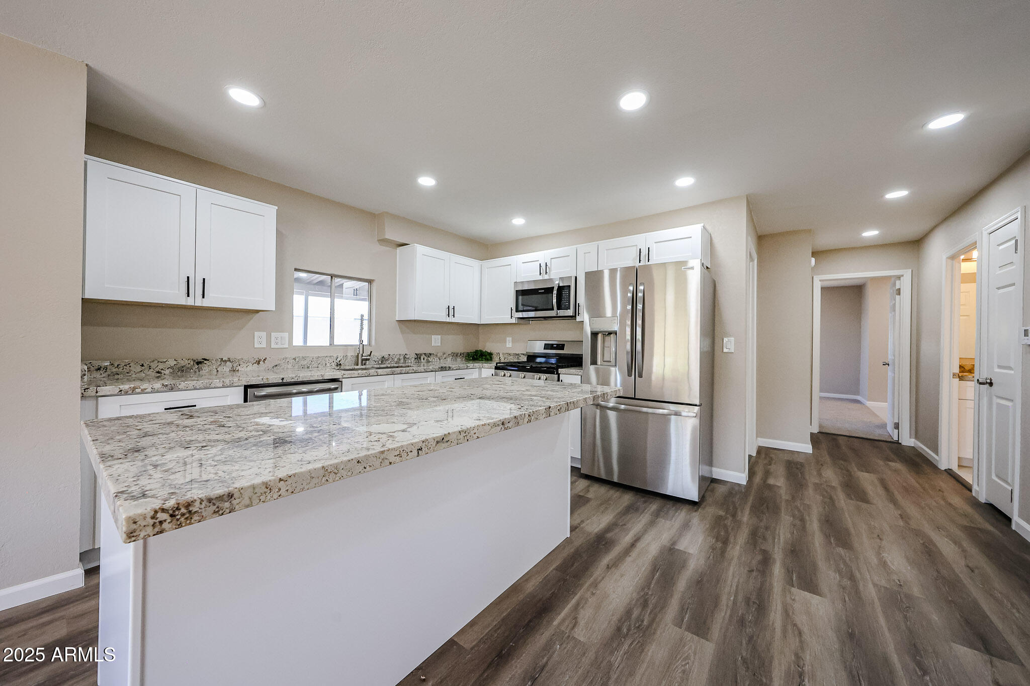 2650 W UNION HILLS Drive, 257