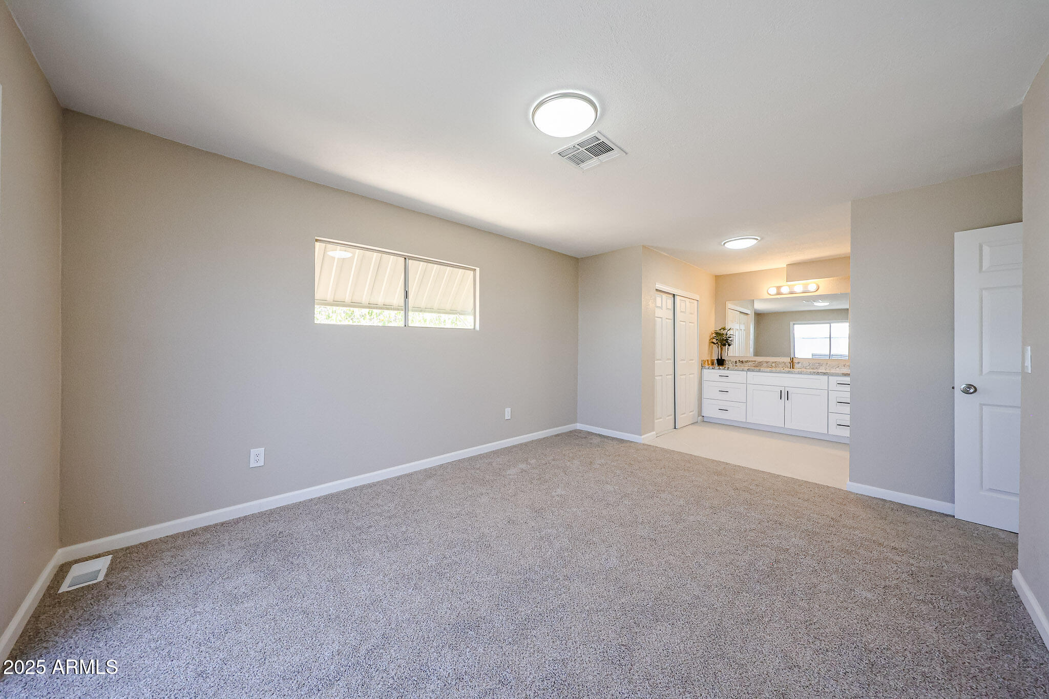 2650 W UNION HILLS Drive, 257