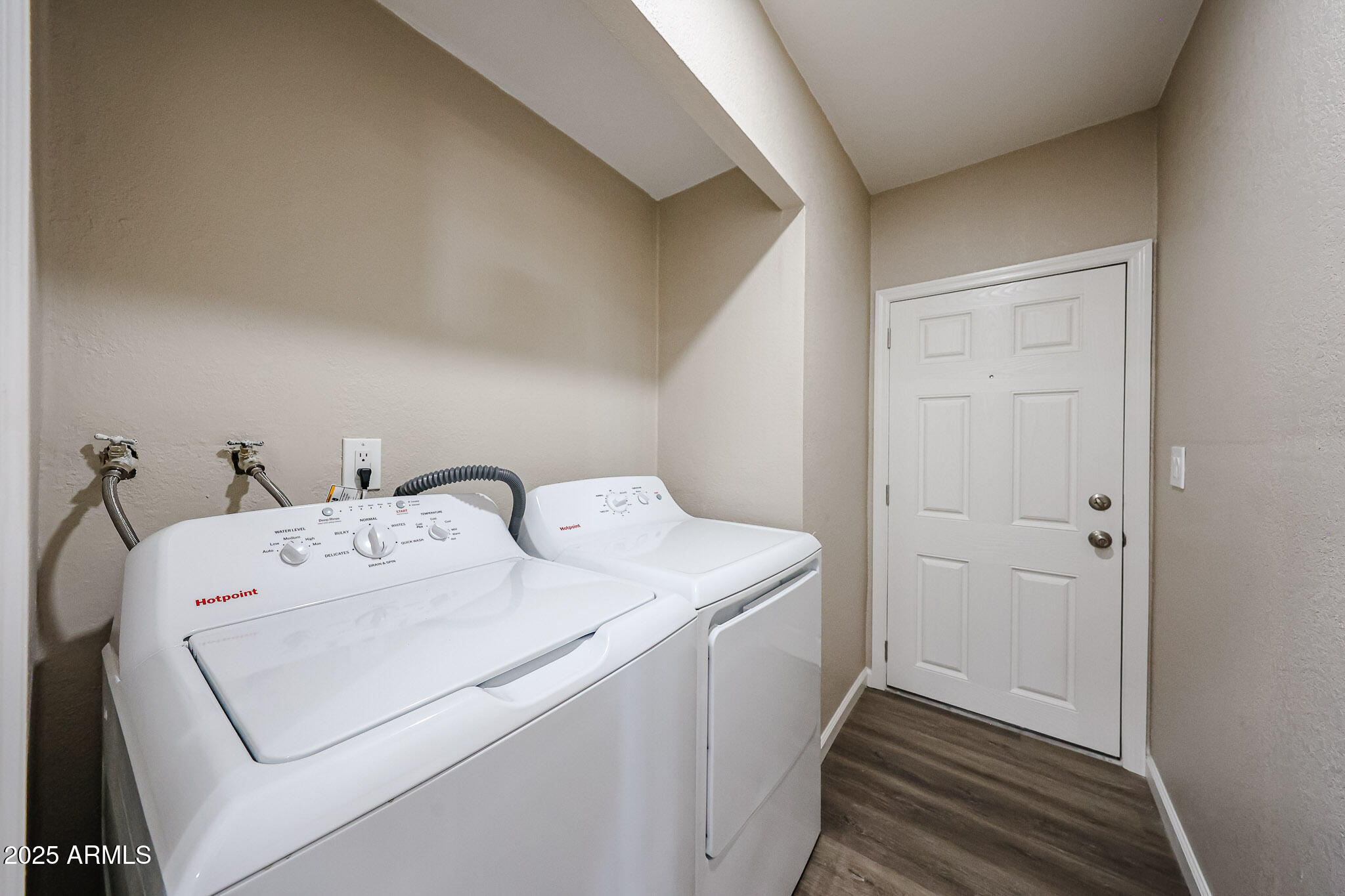 2650 W UNION HILLS Drive, 257