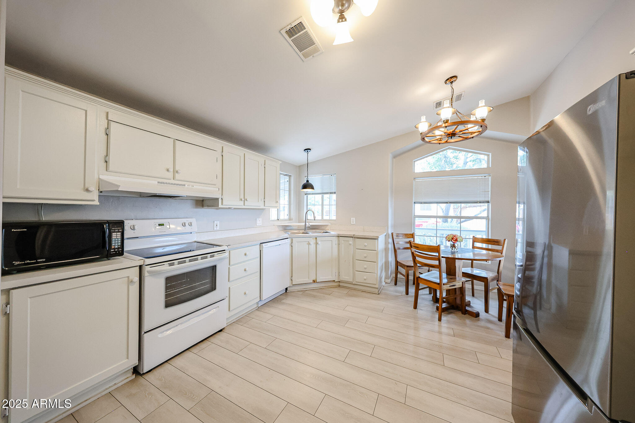 3901 E PINNACLE PEAK Road, #87